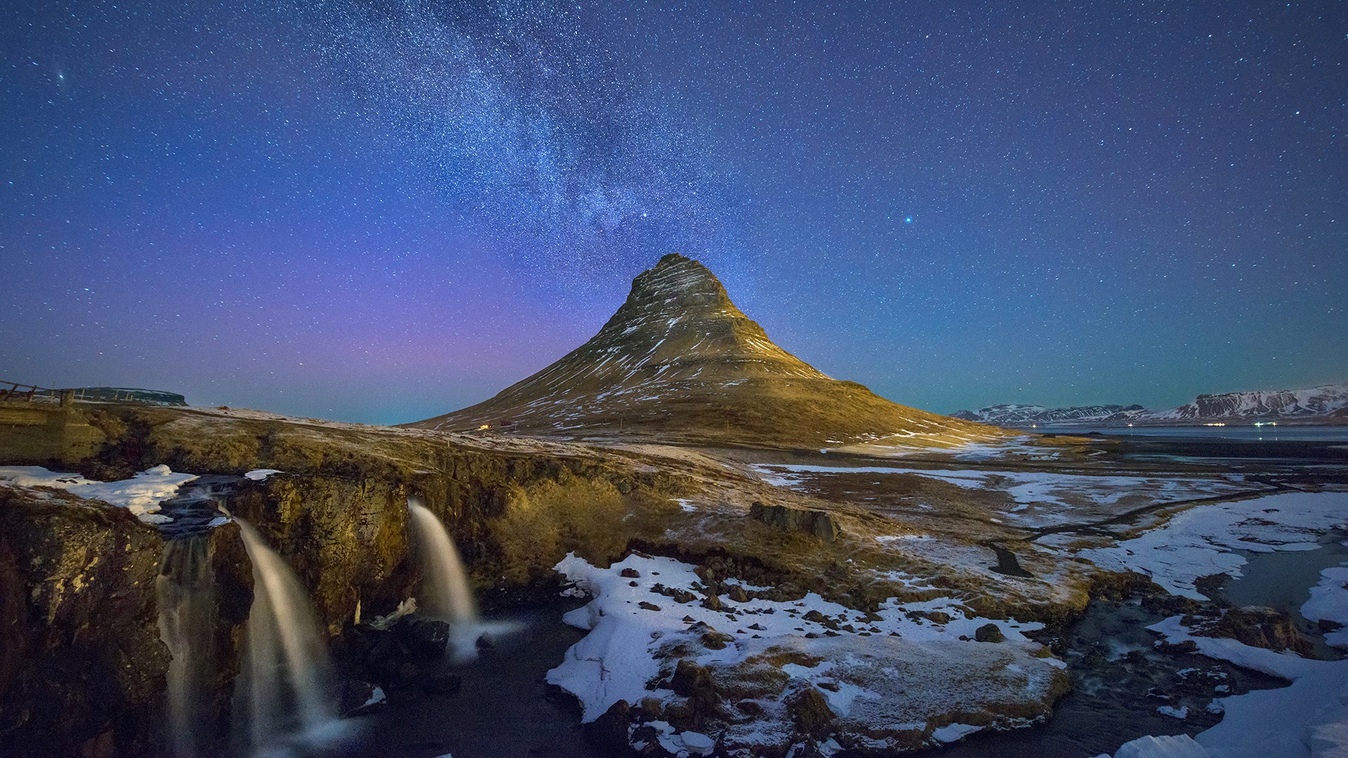 Aurora Borealis Kirkjufell Iceland Wallpapers