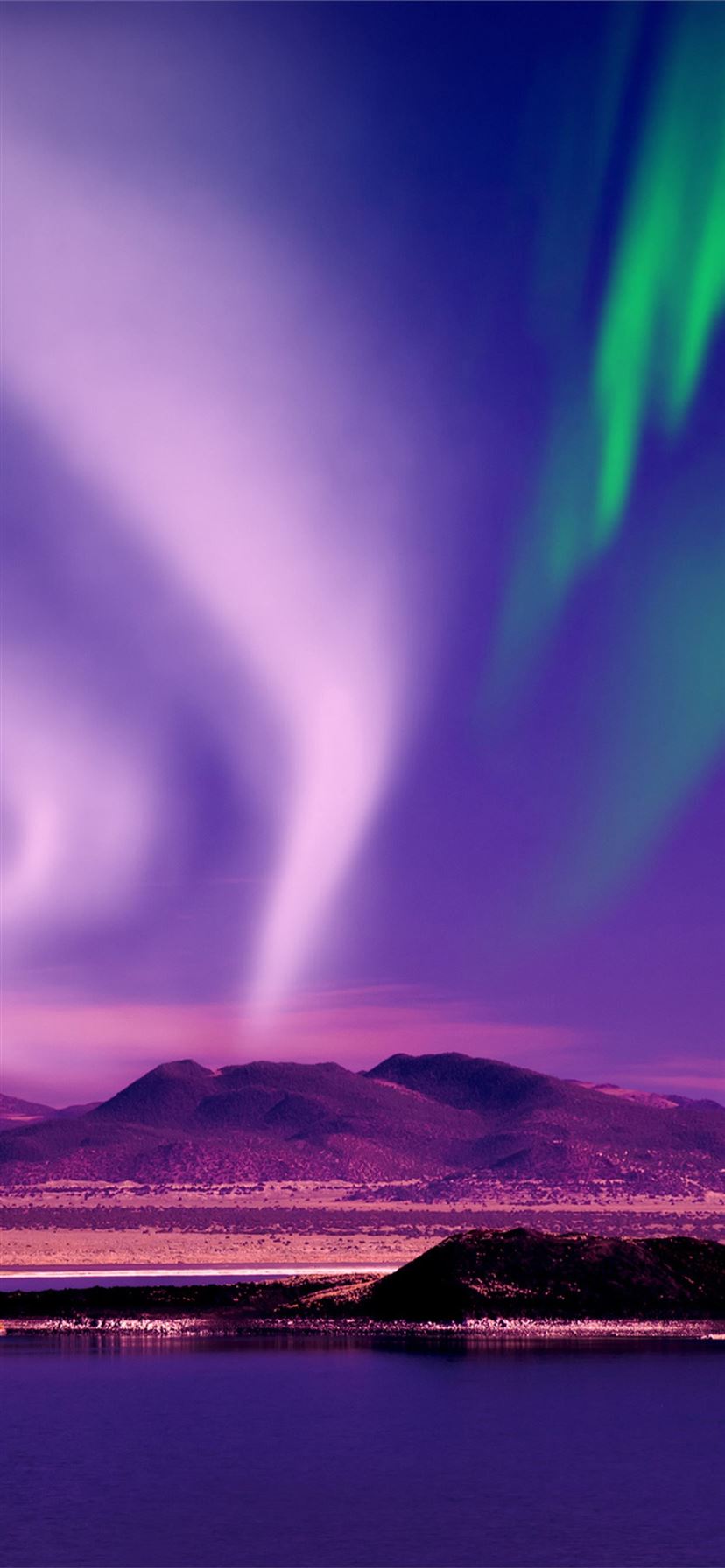 Aurora Borealis Near Sea Wallpapers
