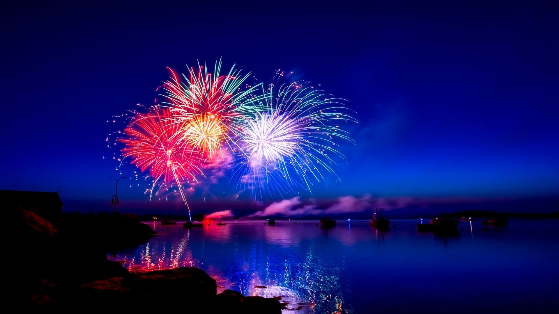 Beach Fireworks Wallpapers