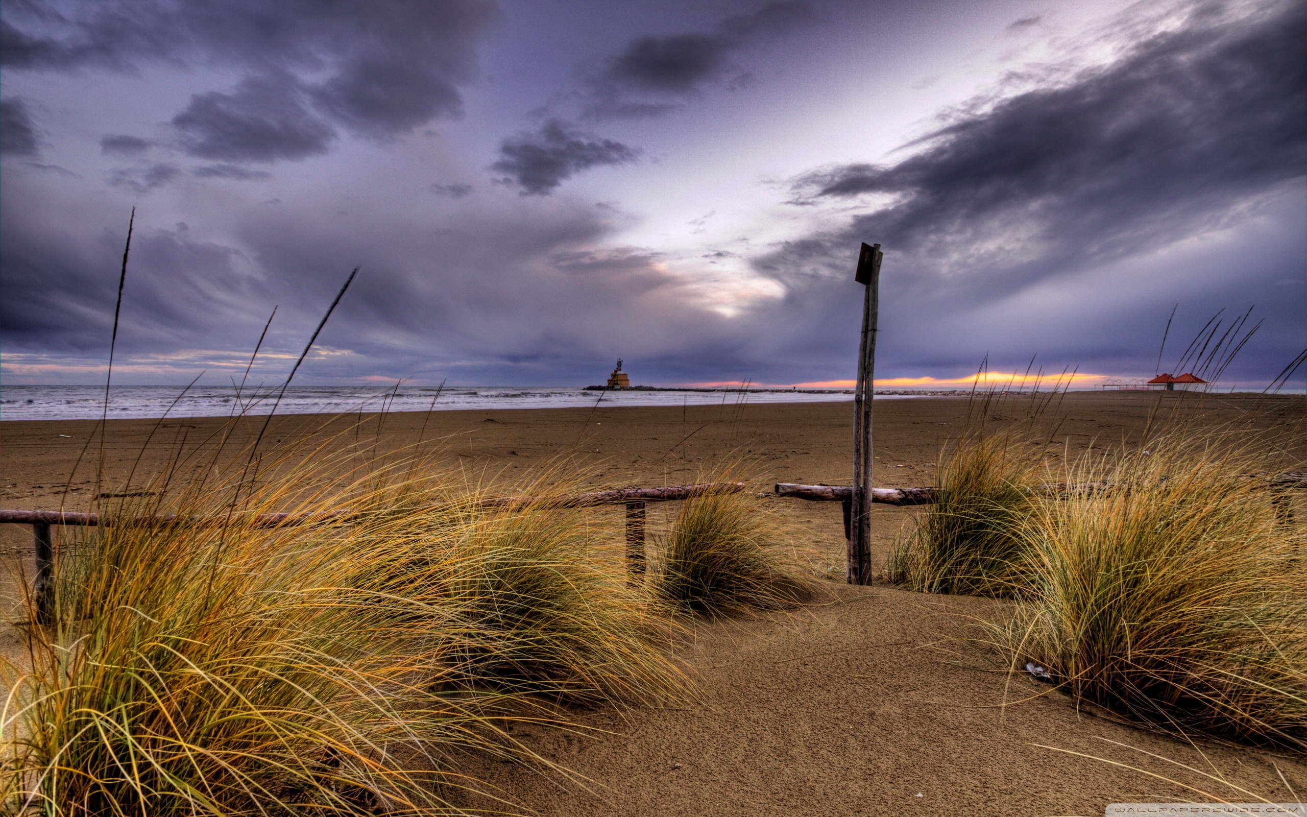 Cloudy Cool Hd Beach Wallpapers