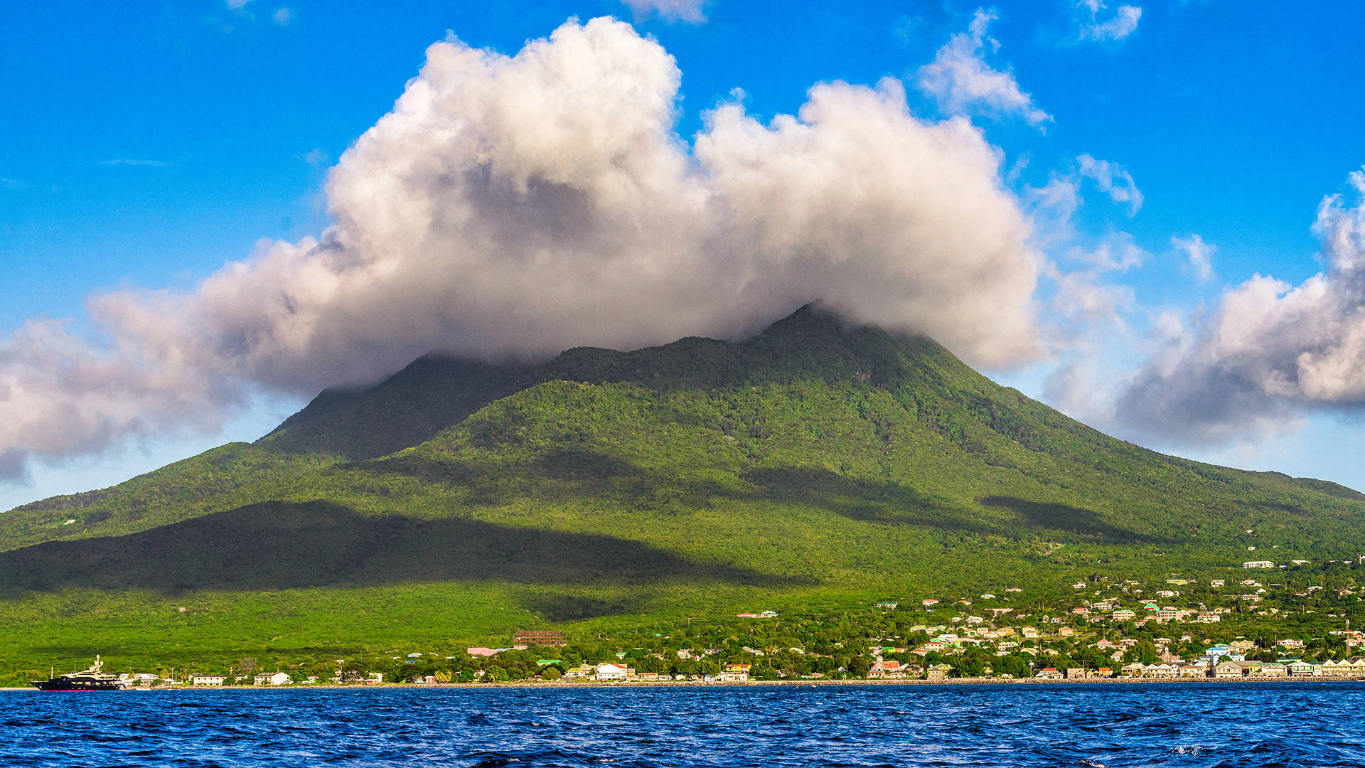 Cloudy Mountain Peak Wallpapers