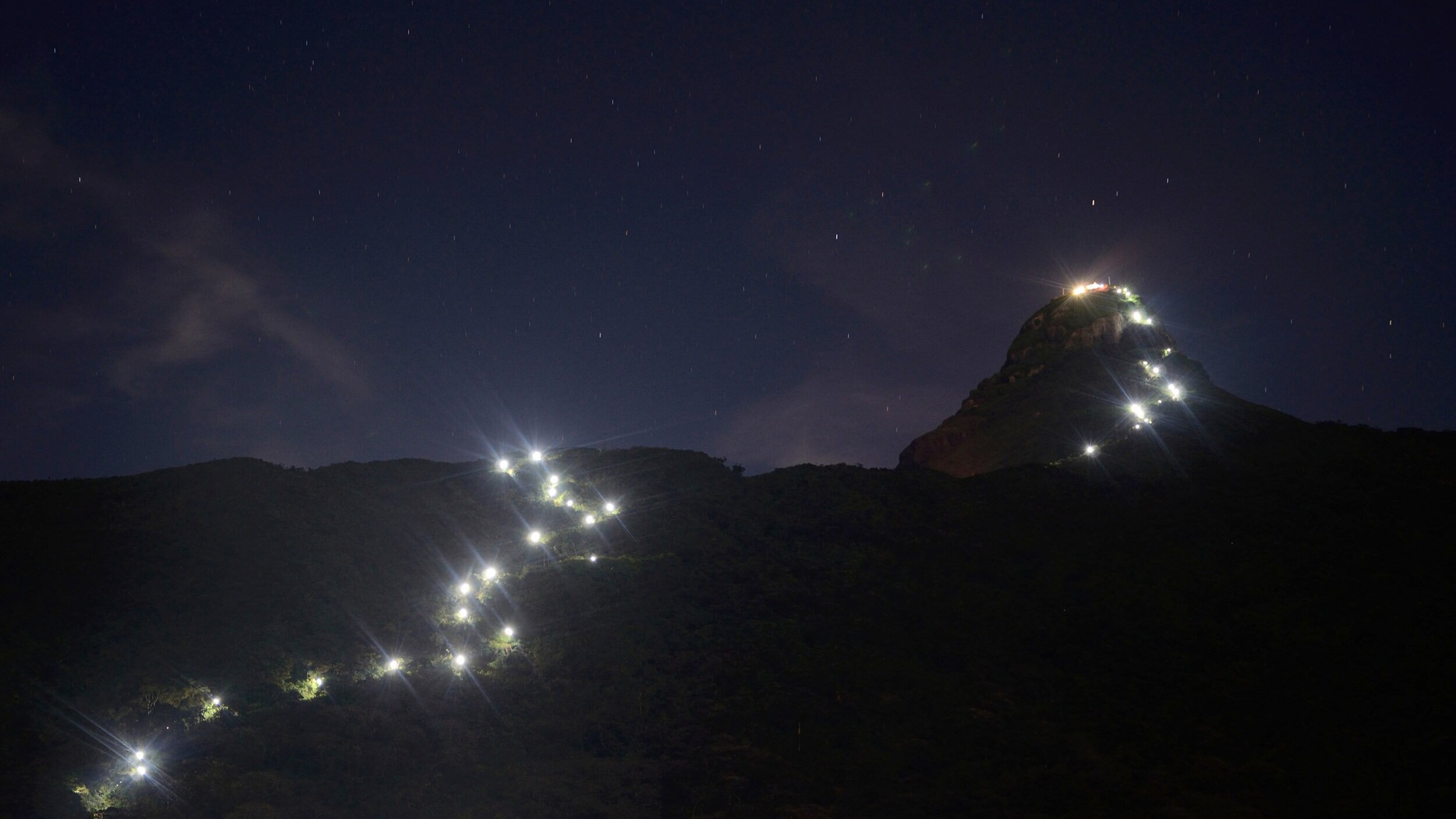 Full Moon Evening In Adam'S Peak Wallpapers