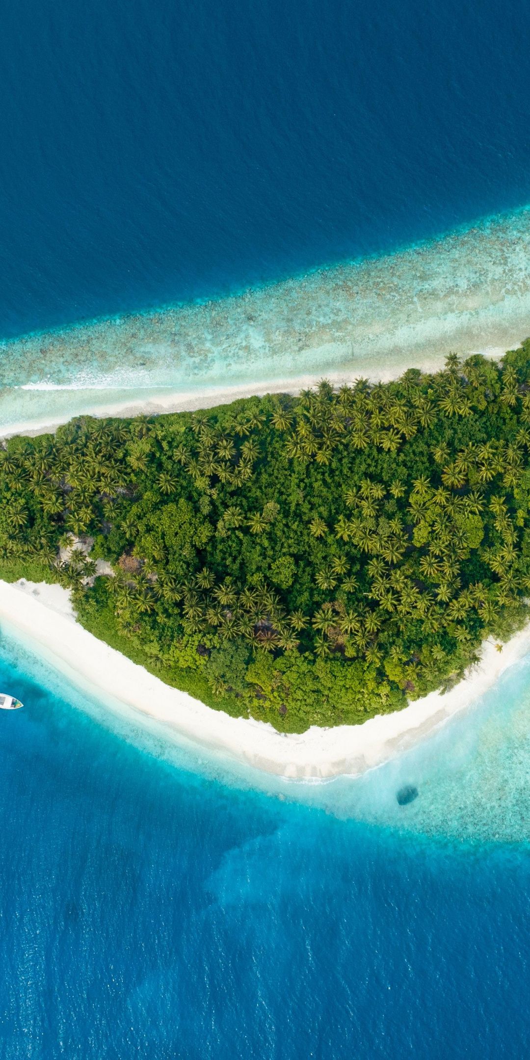 Green Island Drone View Wallpapers