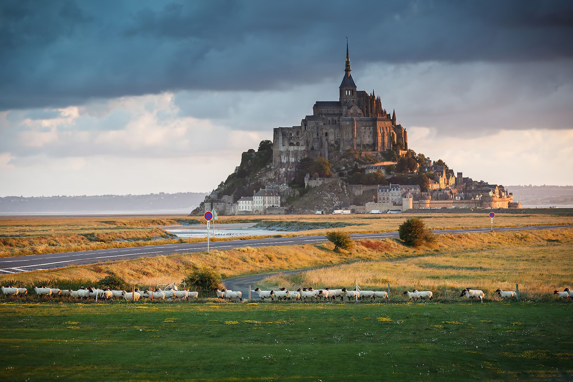 Mont Saint-Michel At Sunrise Wallpapers