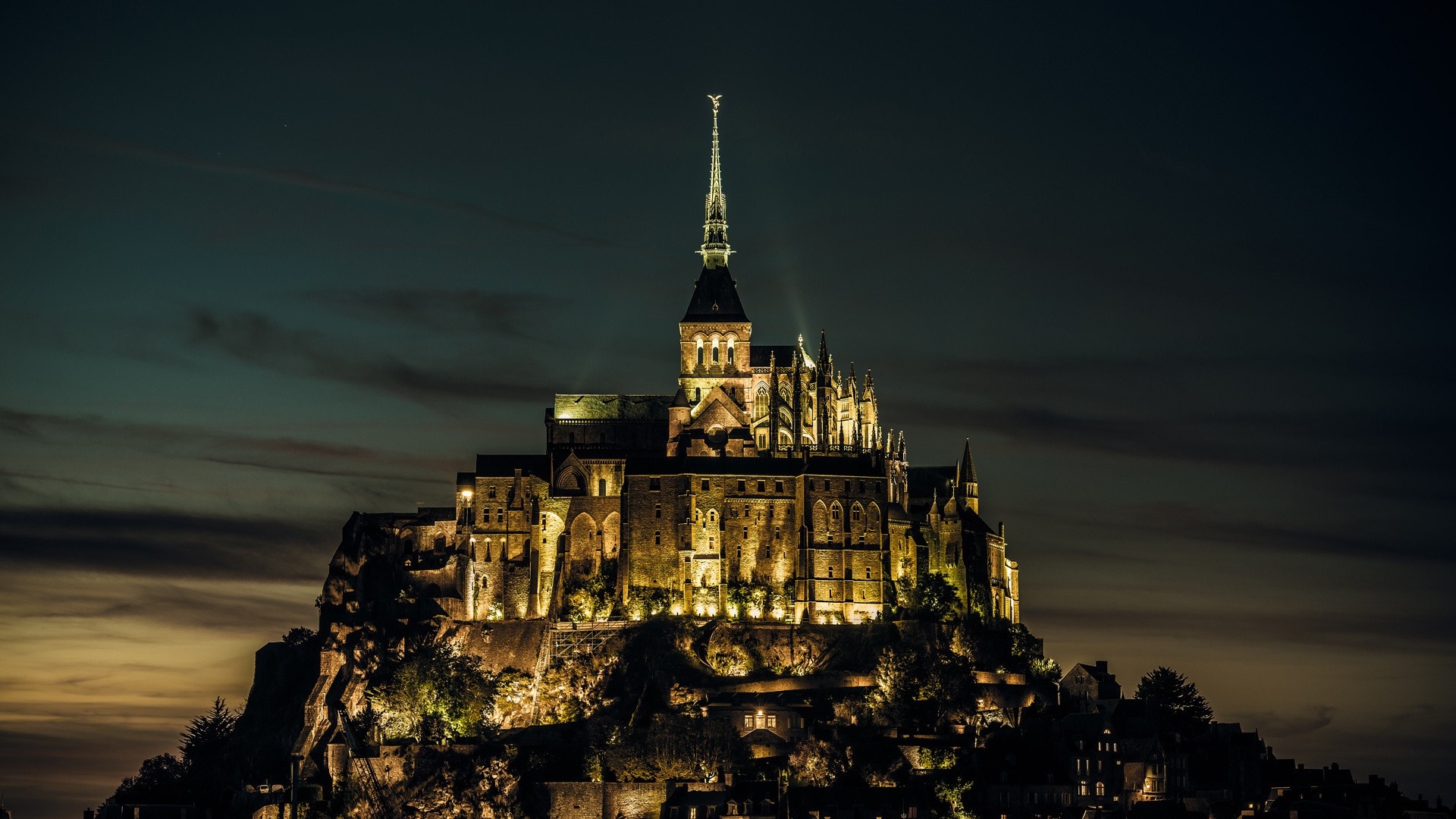 Mont Saint-Michel At Sunrise Wallpapers