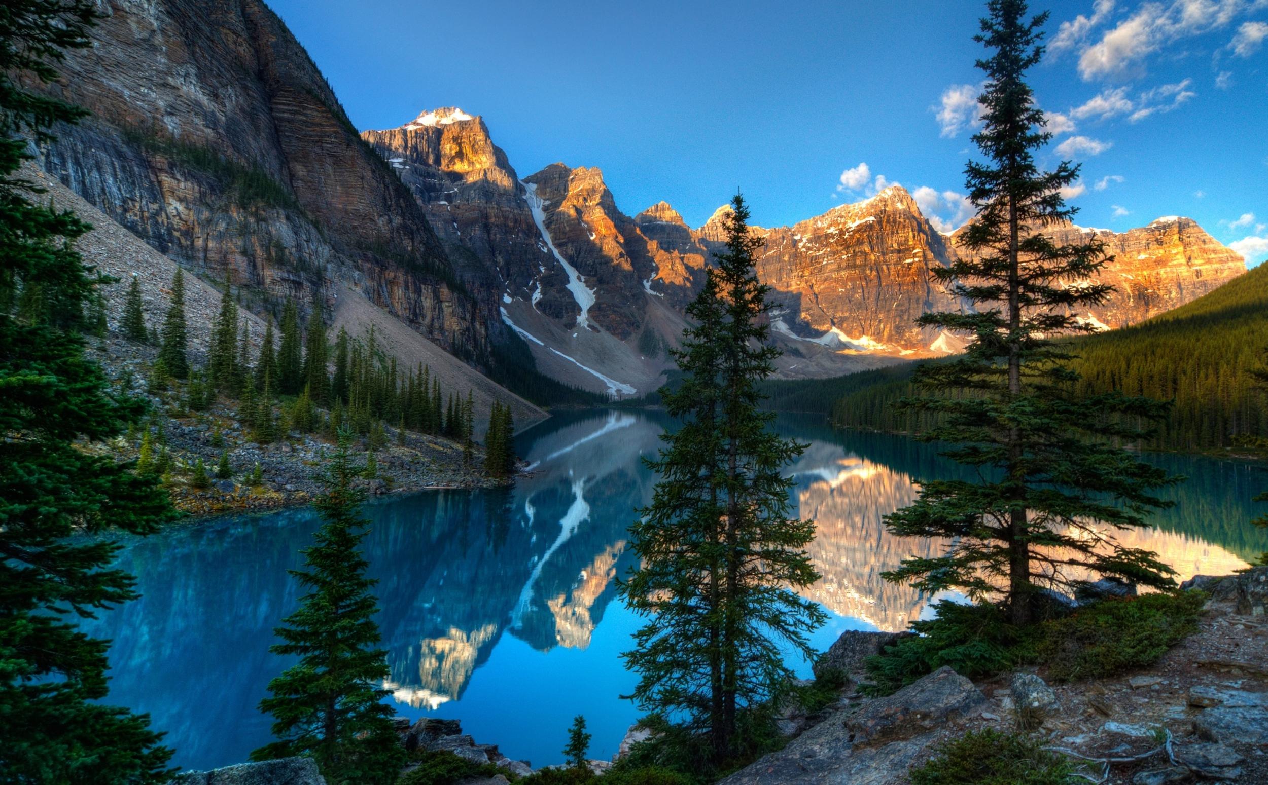 Moraine Lake South Channel Wallpapers