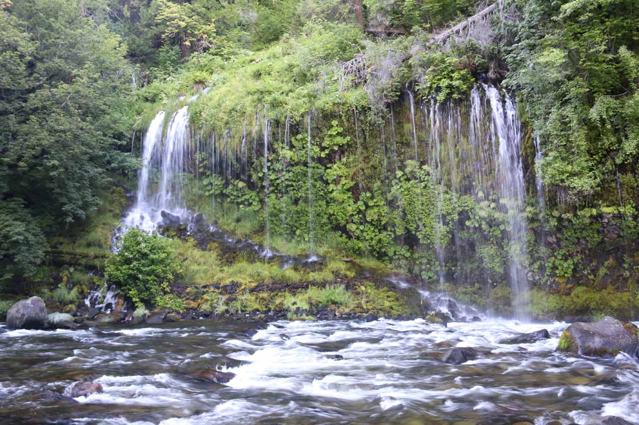 Mossbrae Falls Wallpapers