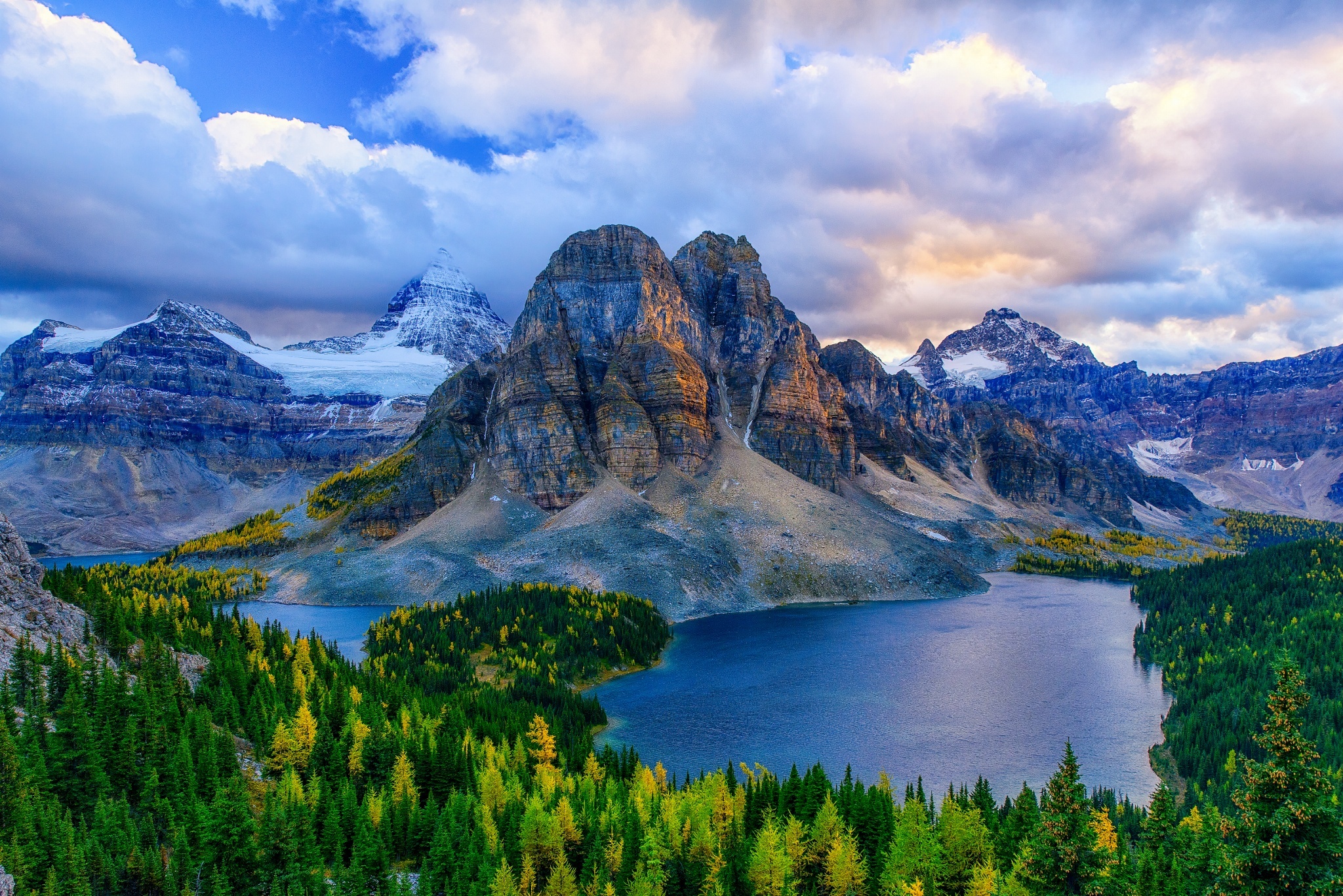 Mount Assiniboine Wallpapers