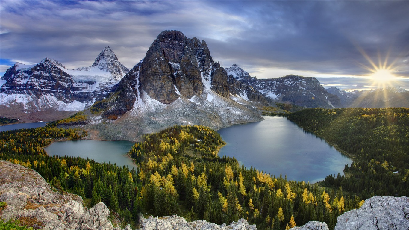 Mount Assiniboine Wallpapers