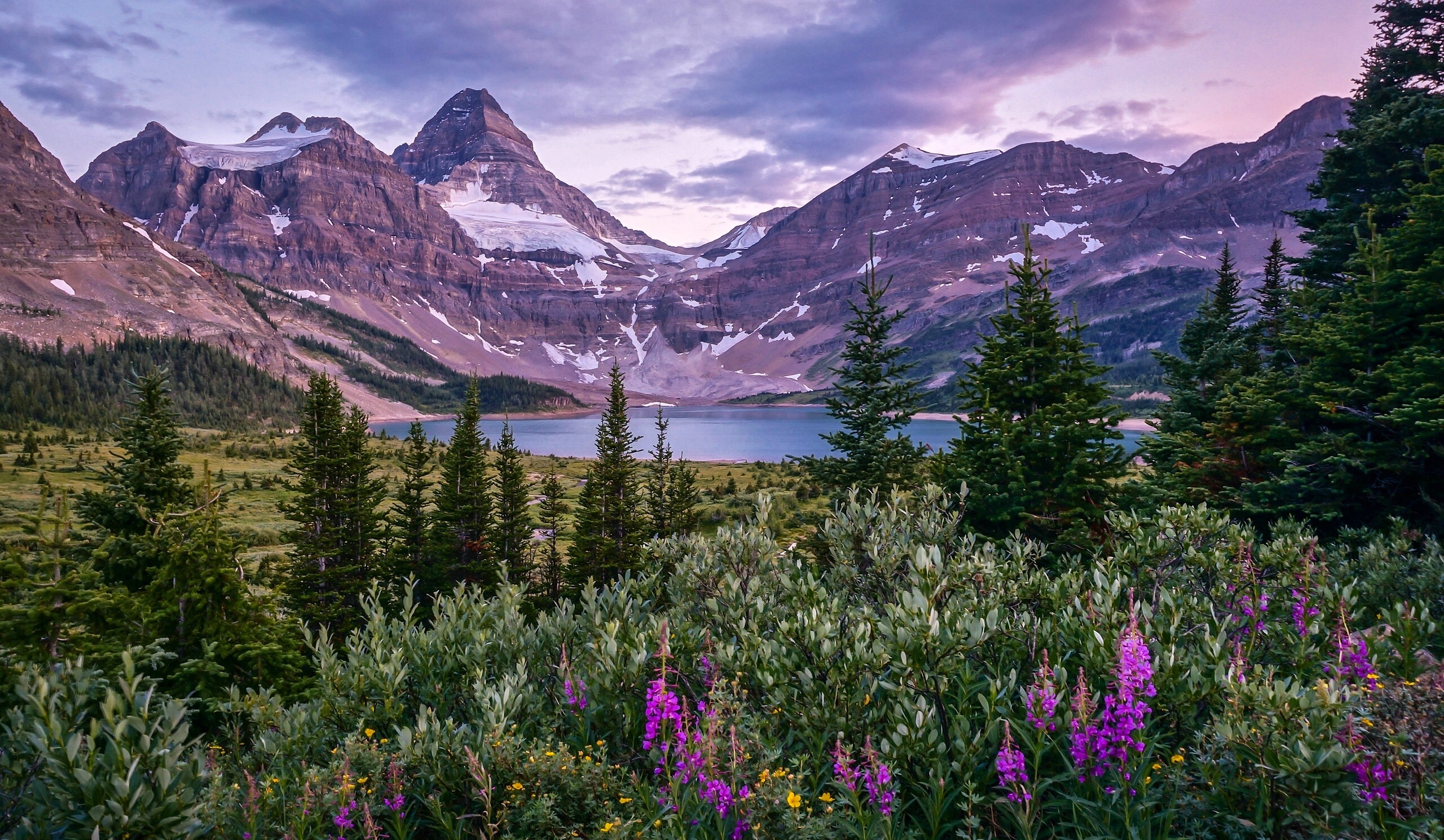 Mount Assiniboine Wallpapers