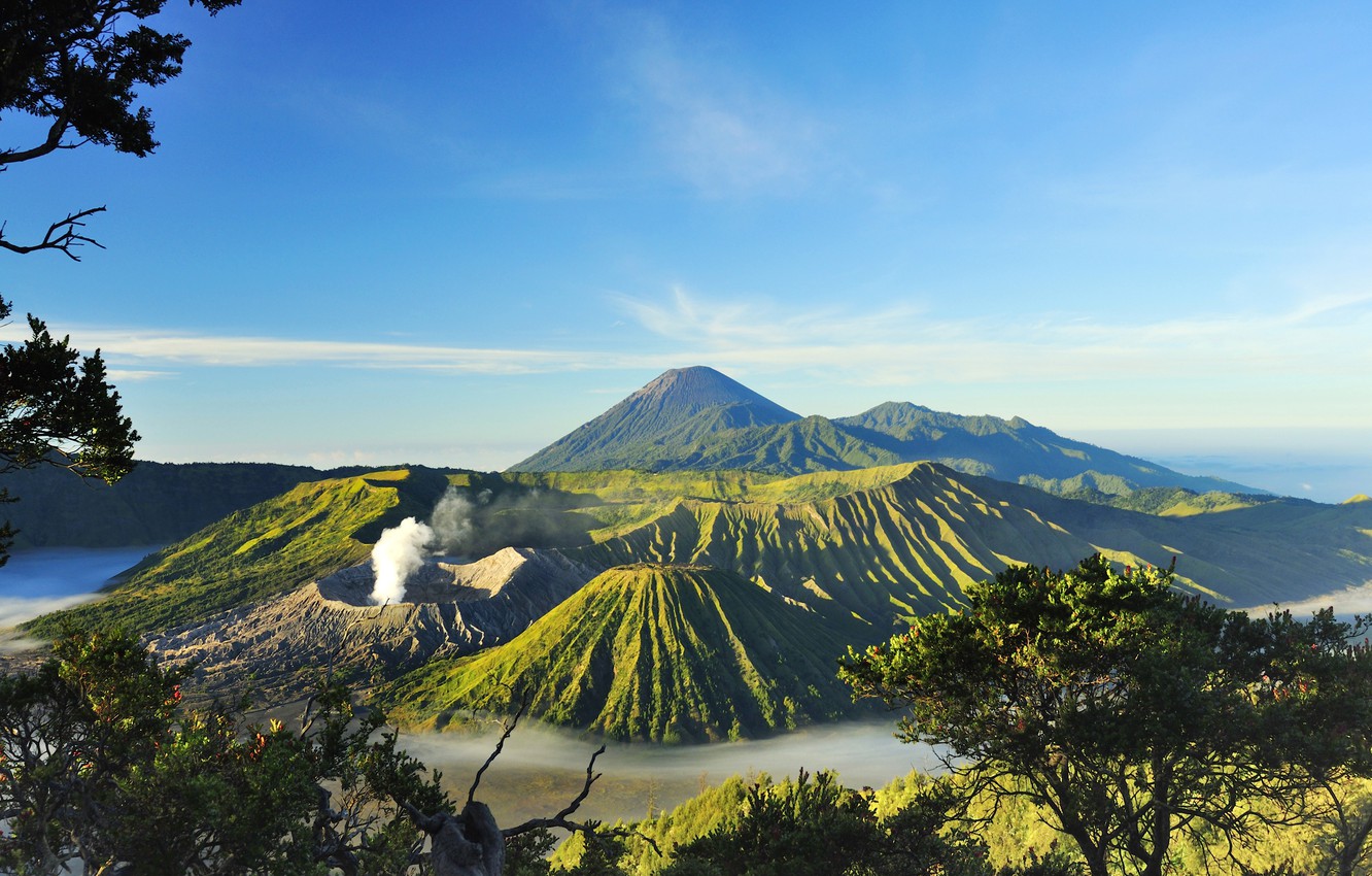 Mount Bromo Cloudy Volcano Wallpapers