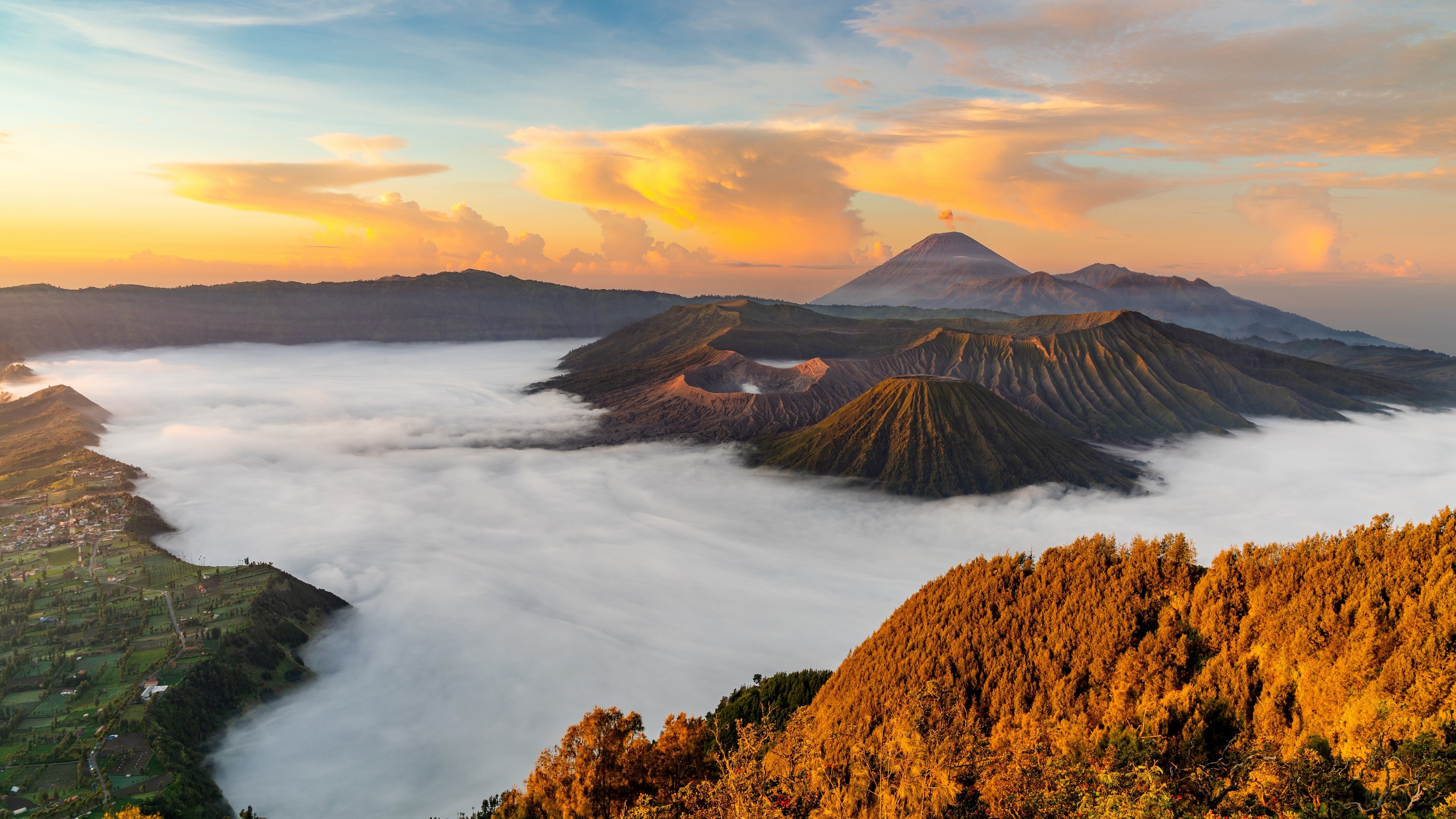 Mount Bromo Cloudy Volcano Wallpapers