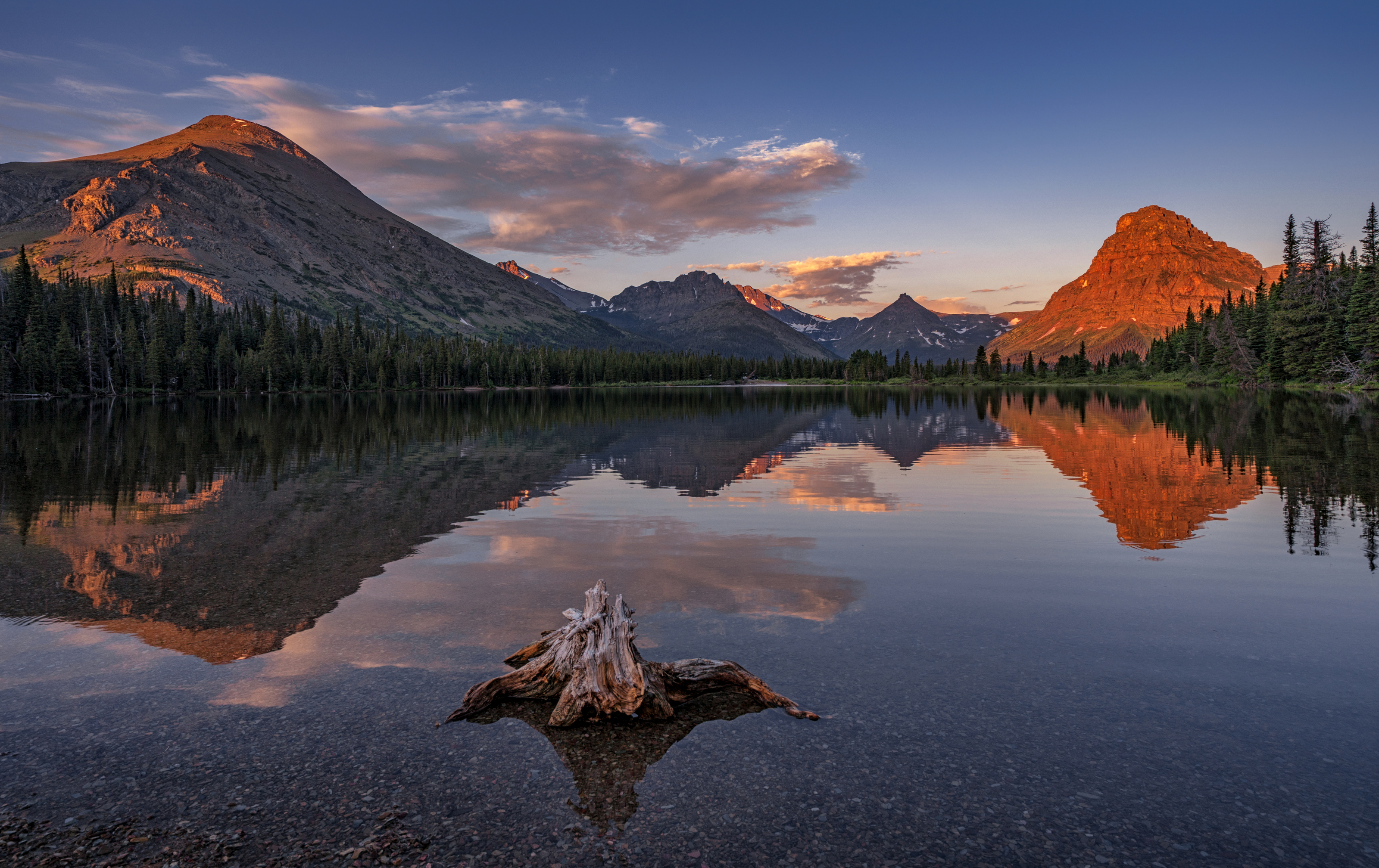 Mountain Reflection Over Lake In Dawn Wallpapers