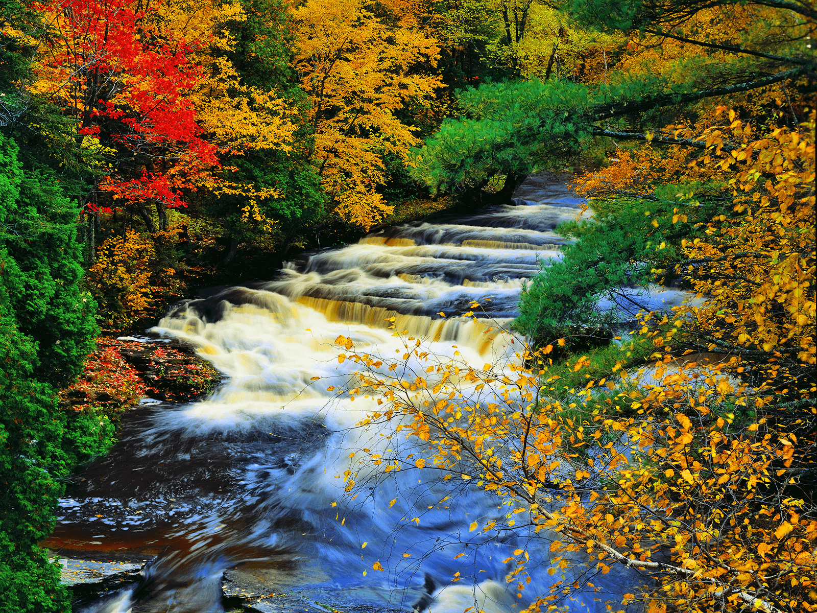 Mountain Streams Wallpapers