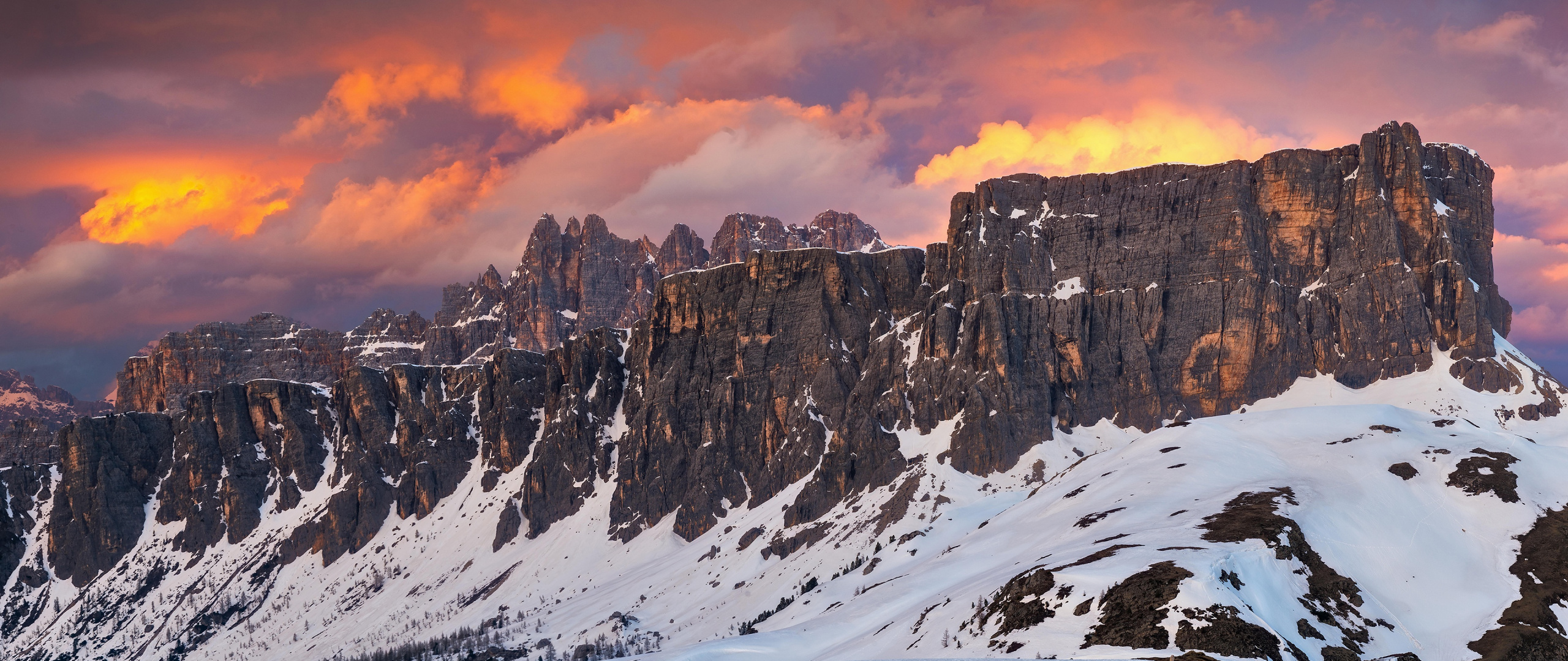 Mountain View In Italy Sunset Wallpapers