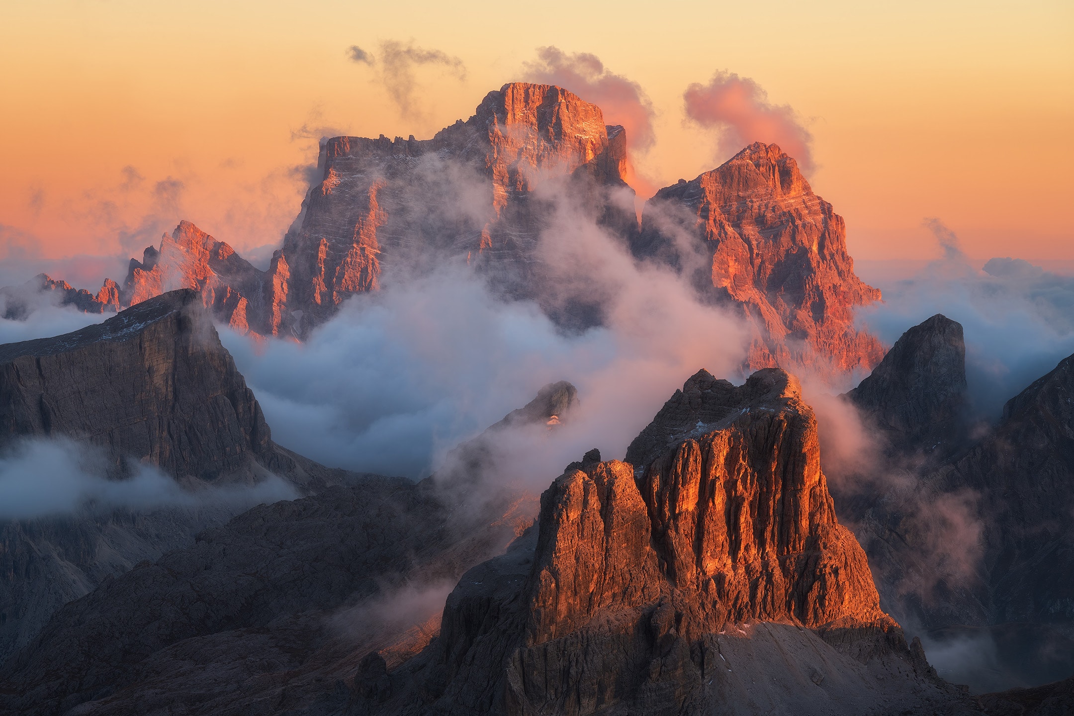 Mountain View In Italy Sunset Wallpapers