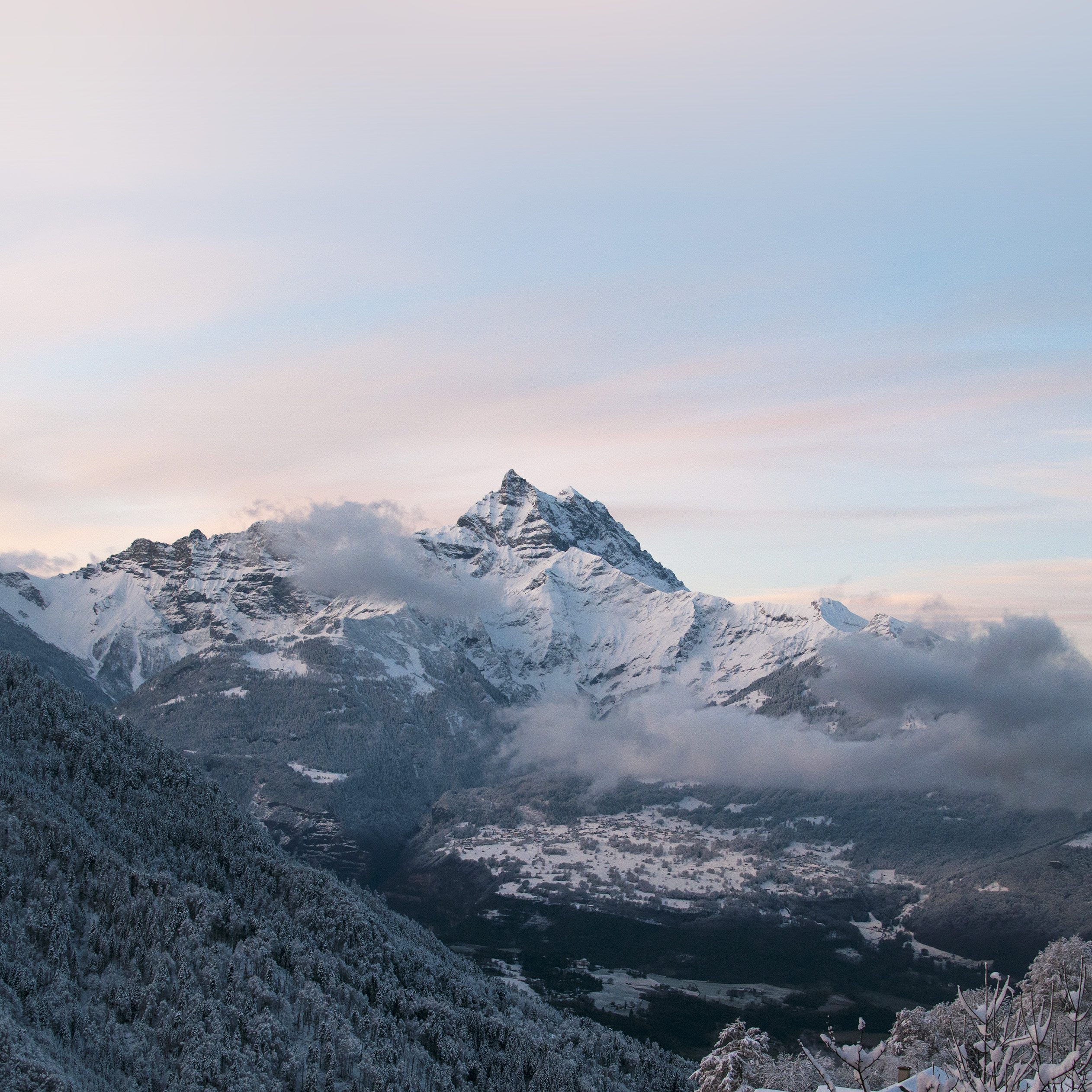 Mountains In Clouds Wallpapers