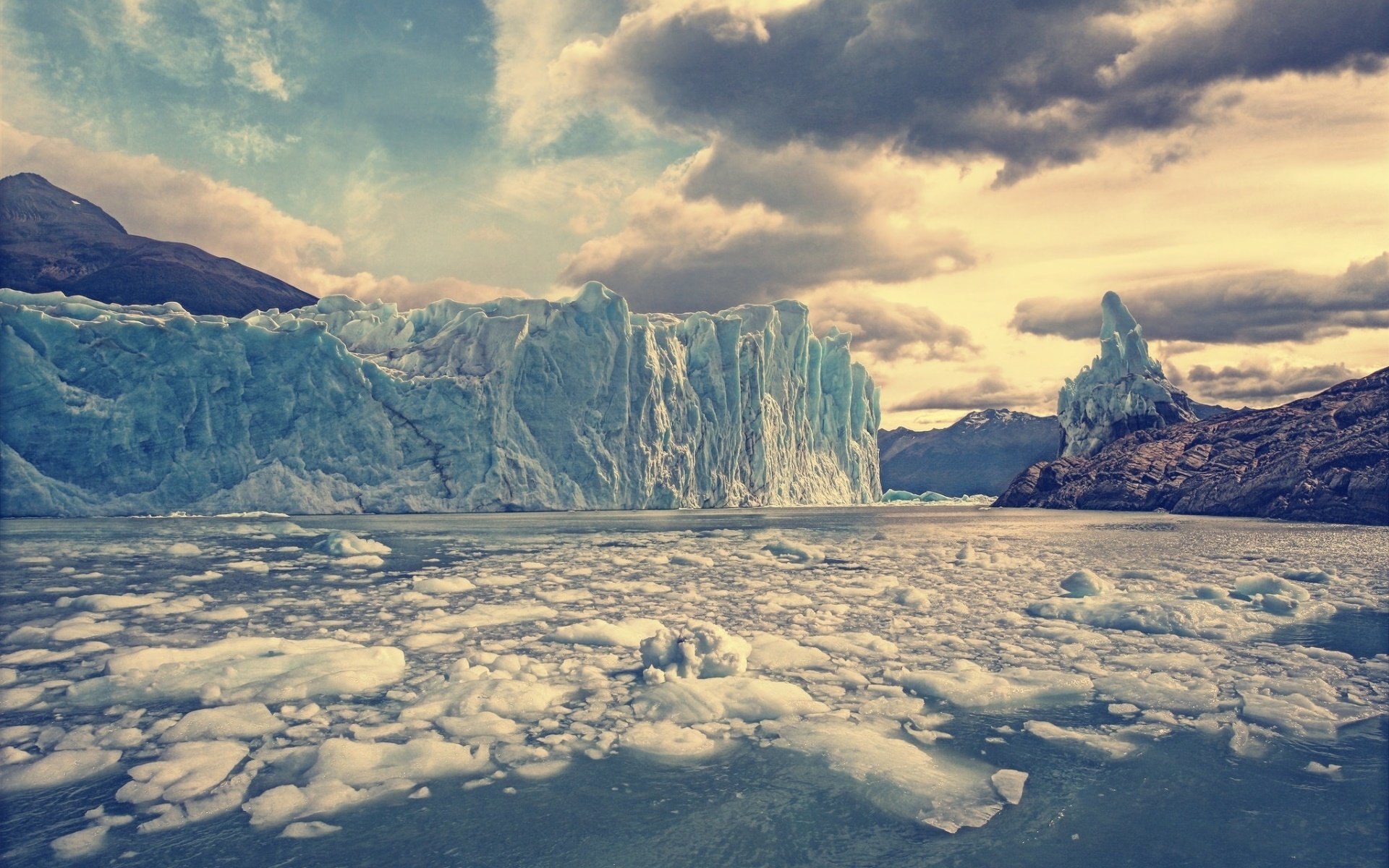 Perito Moreno Glacier Wallpapers