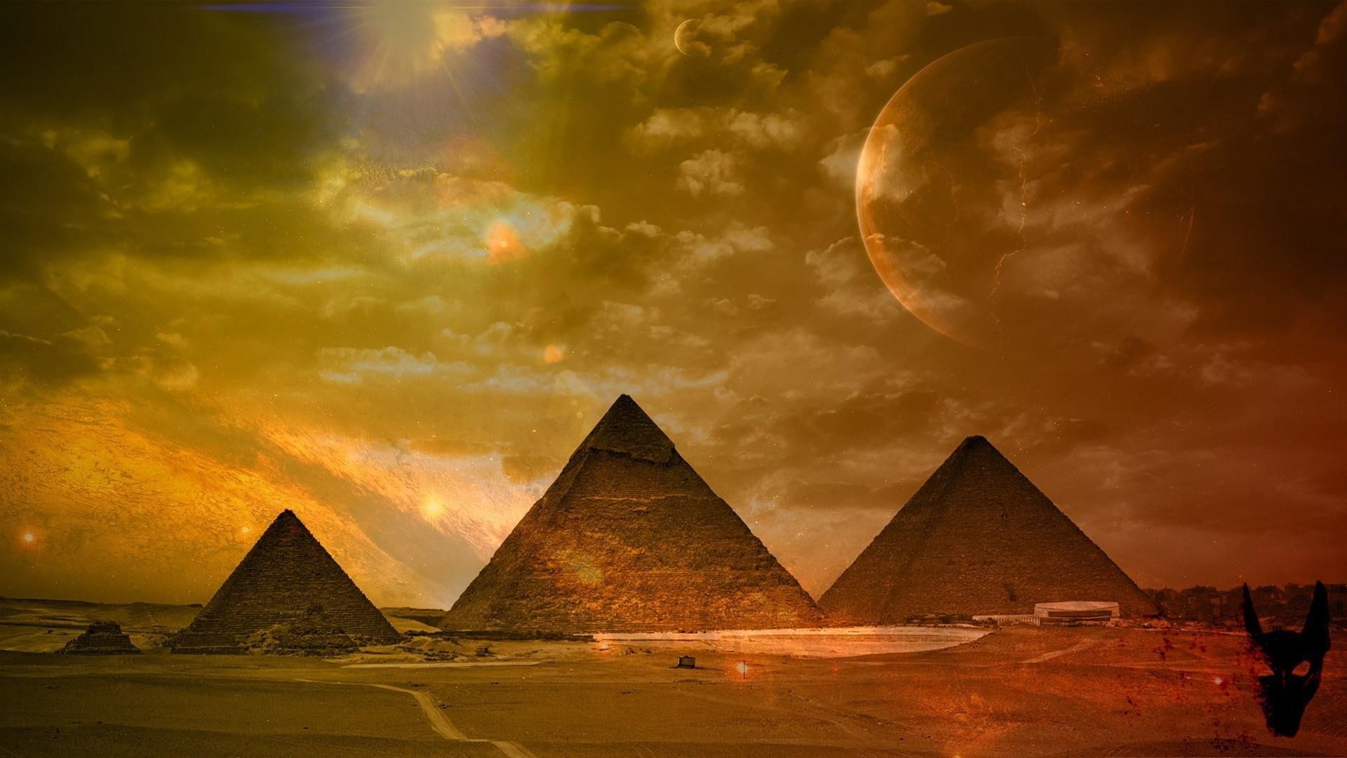 Pyramid In Desert Wallpapers