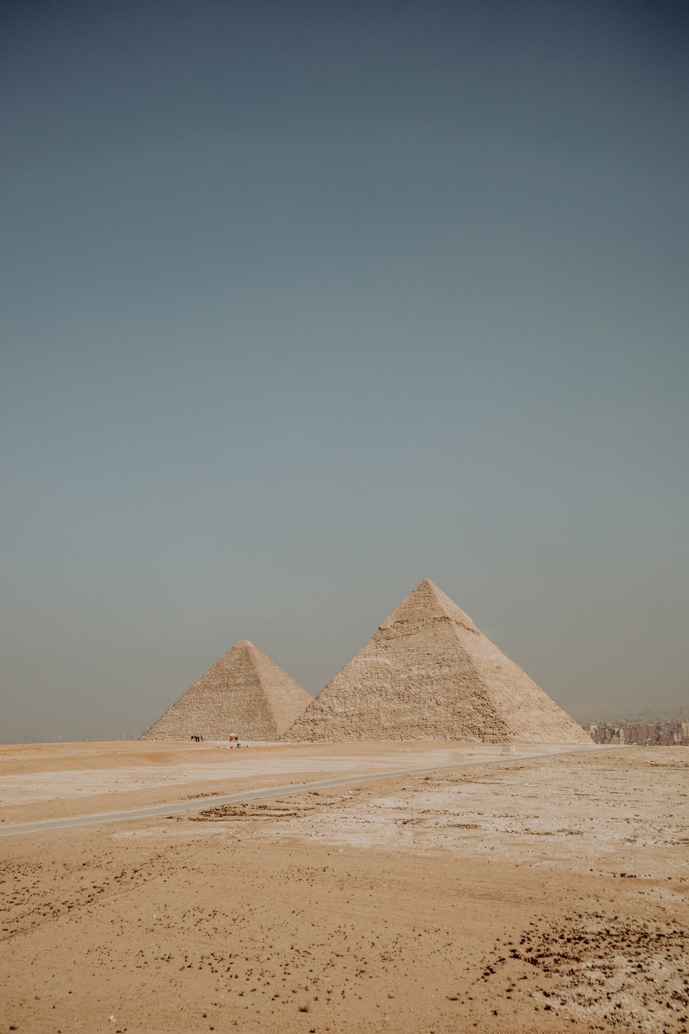 Pyramid In Desert Wallpapers