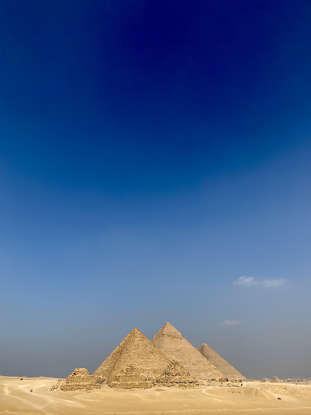 Pyramid In Desert Wallpapers