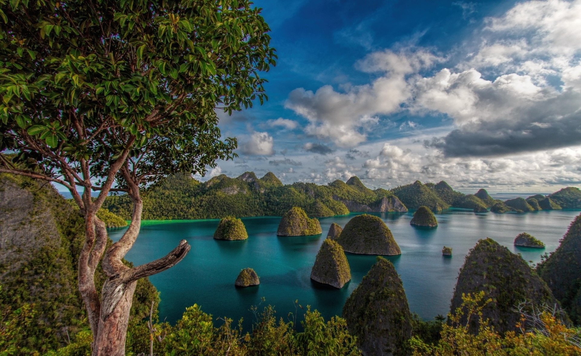 Raja Ampat Islands Wallpapers