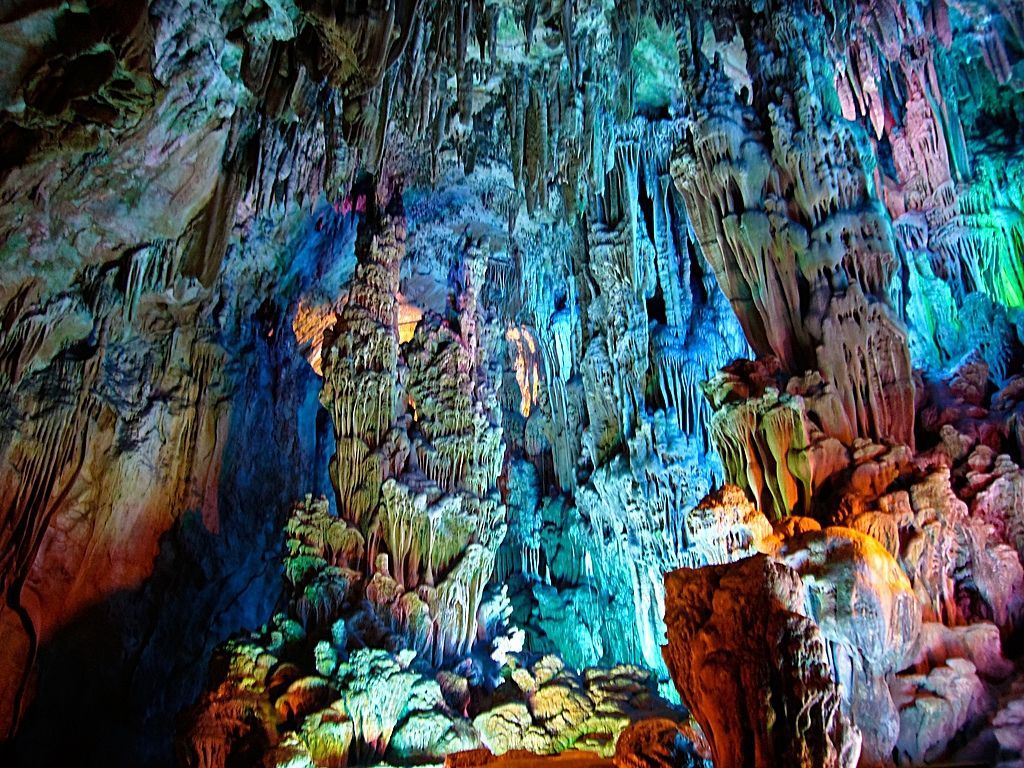 Reed Flute Cave Wallpapers