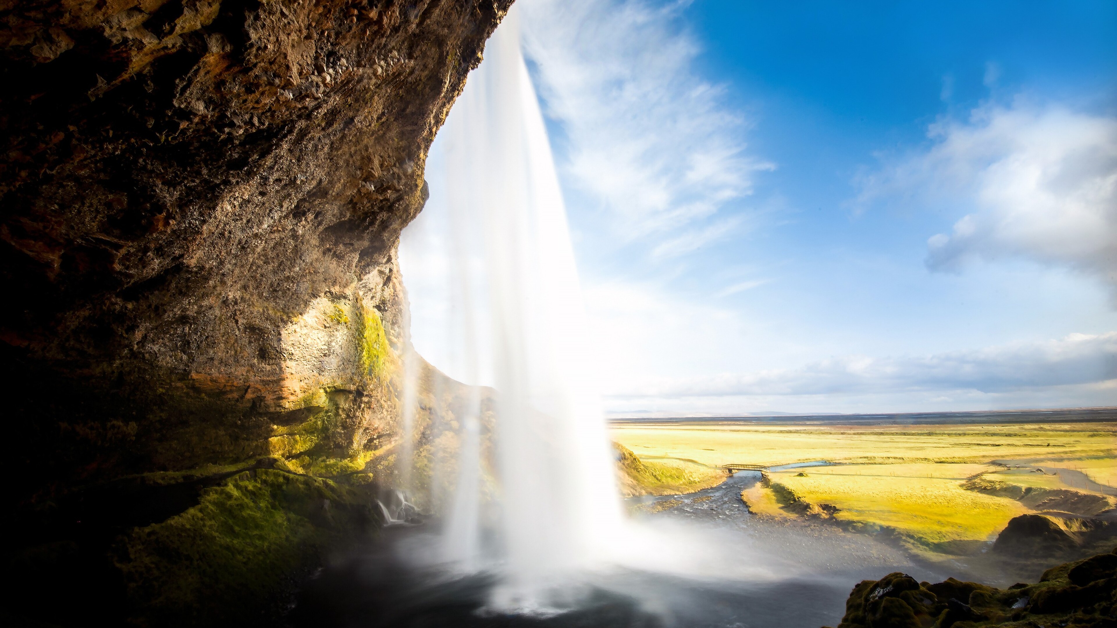 Seljalandsfoss 4K Waterfall Wallpapers