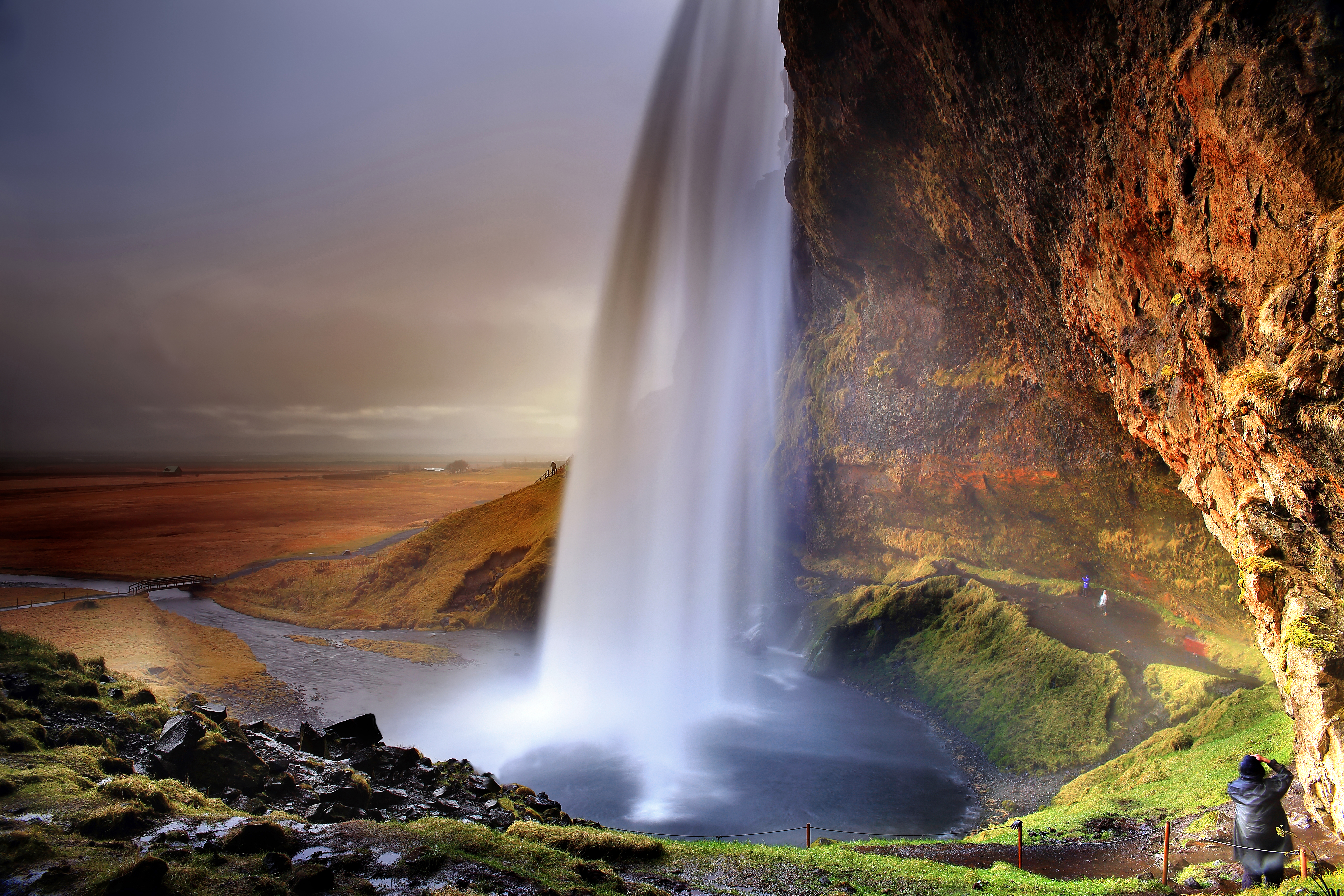 Seljalandsfoss 4K Waterfall Wallpapers