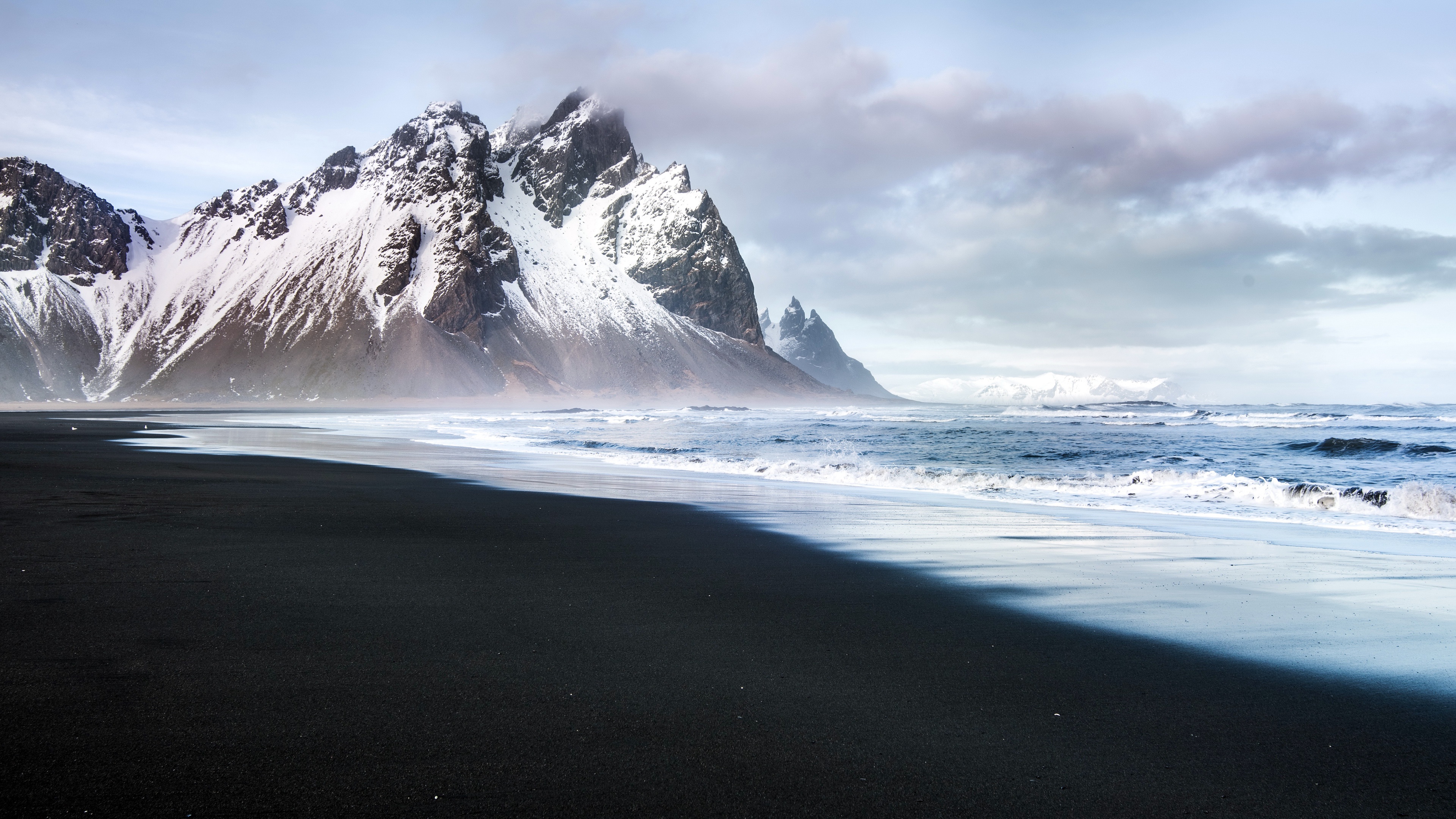 Vestrahorn 4K Ocean Wallpapers