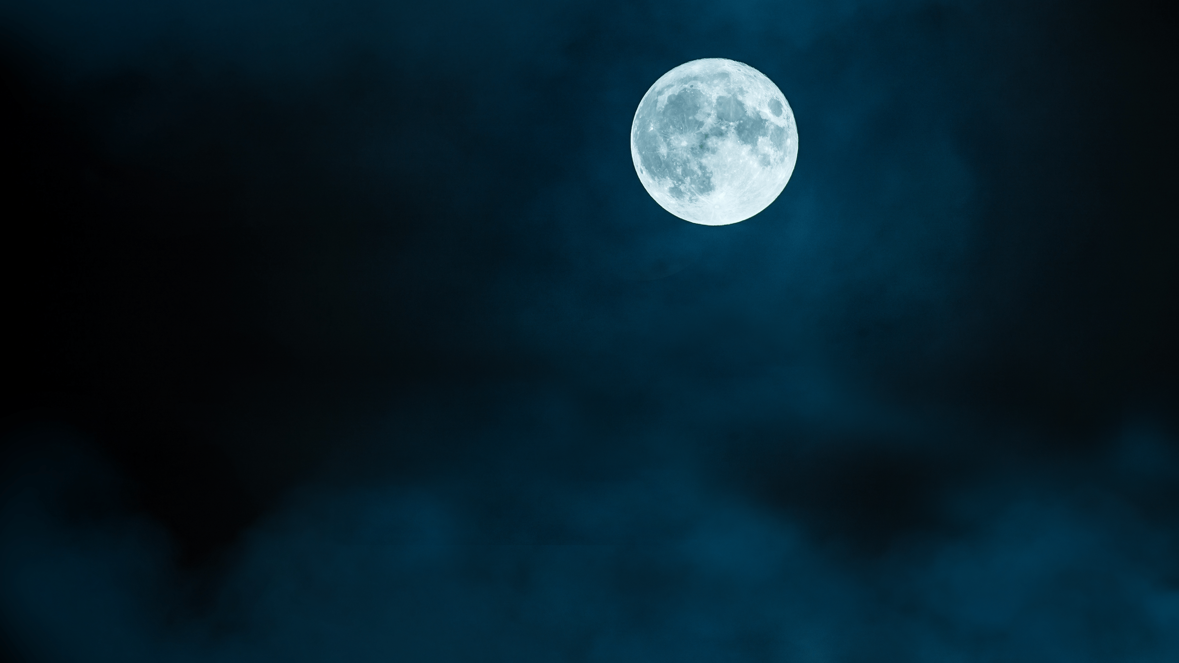 Wobble Moon 4K Wallpapers