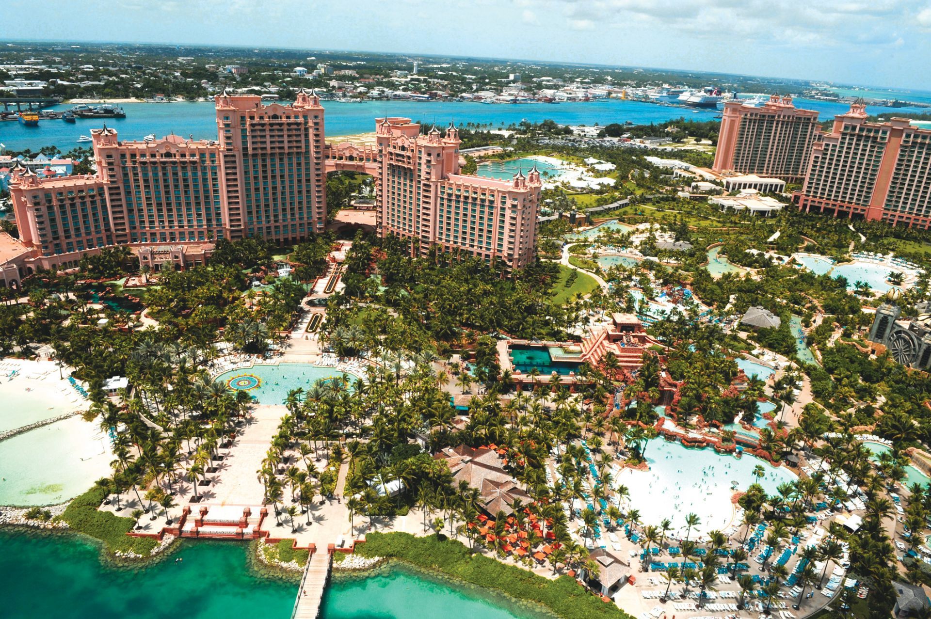 Atlantis Paradise Island Wallpapers