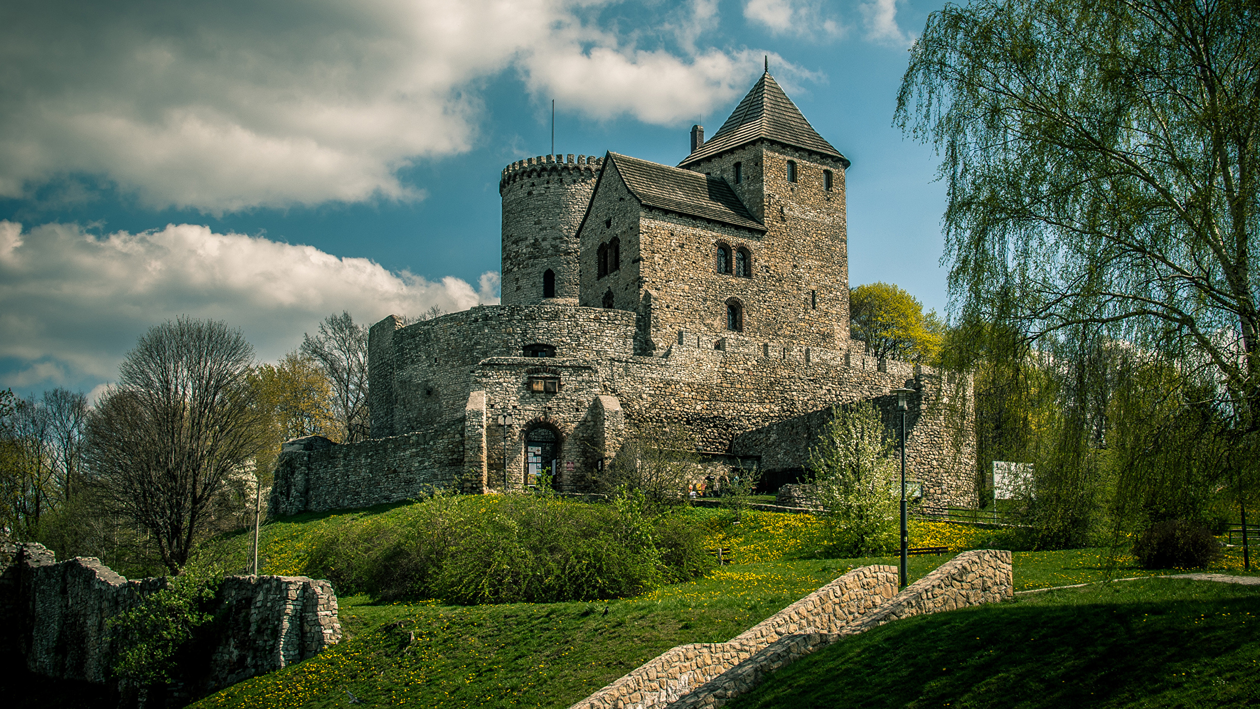 Bedzin Castle Wallpapers