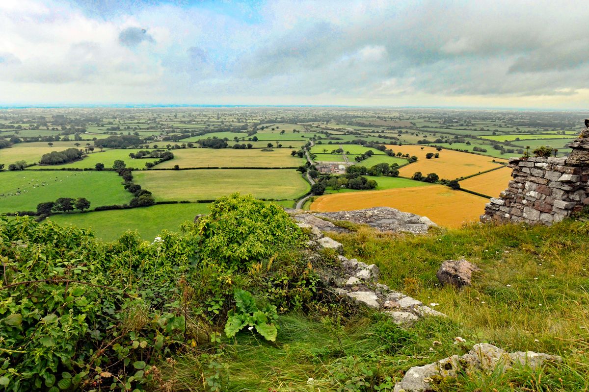 Beeston Castle Wallpapers