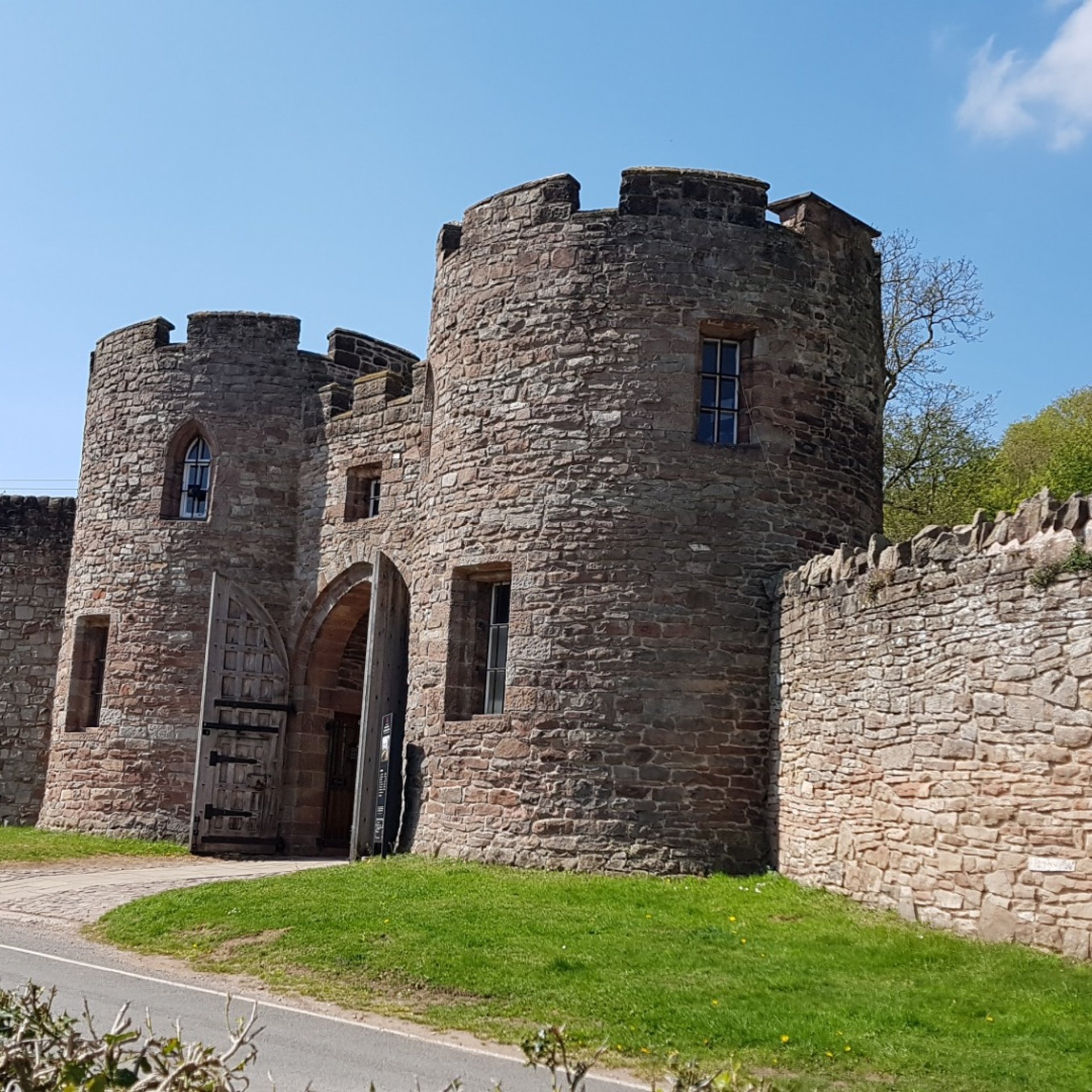 Beeston Castle Wallpapers