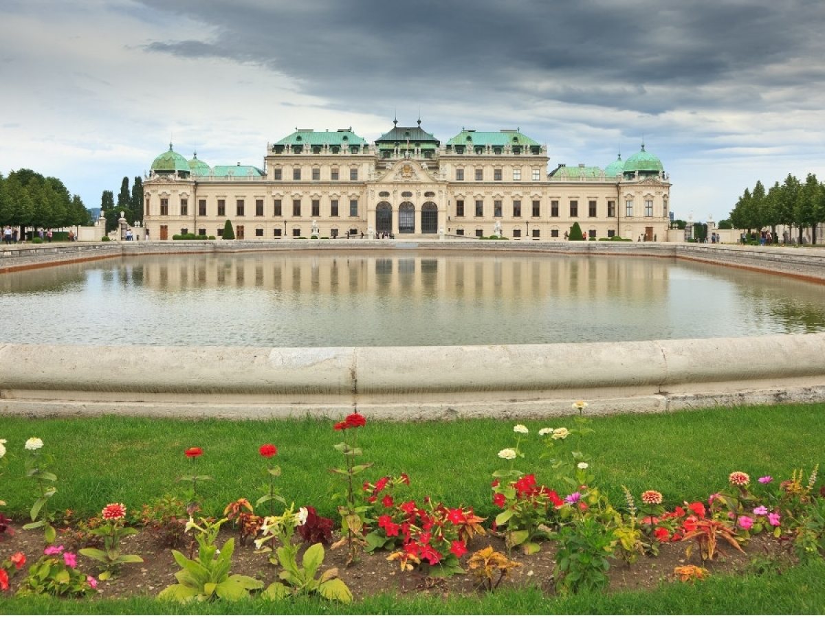 Belvedere Palace Wallpapers