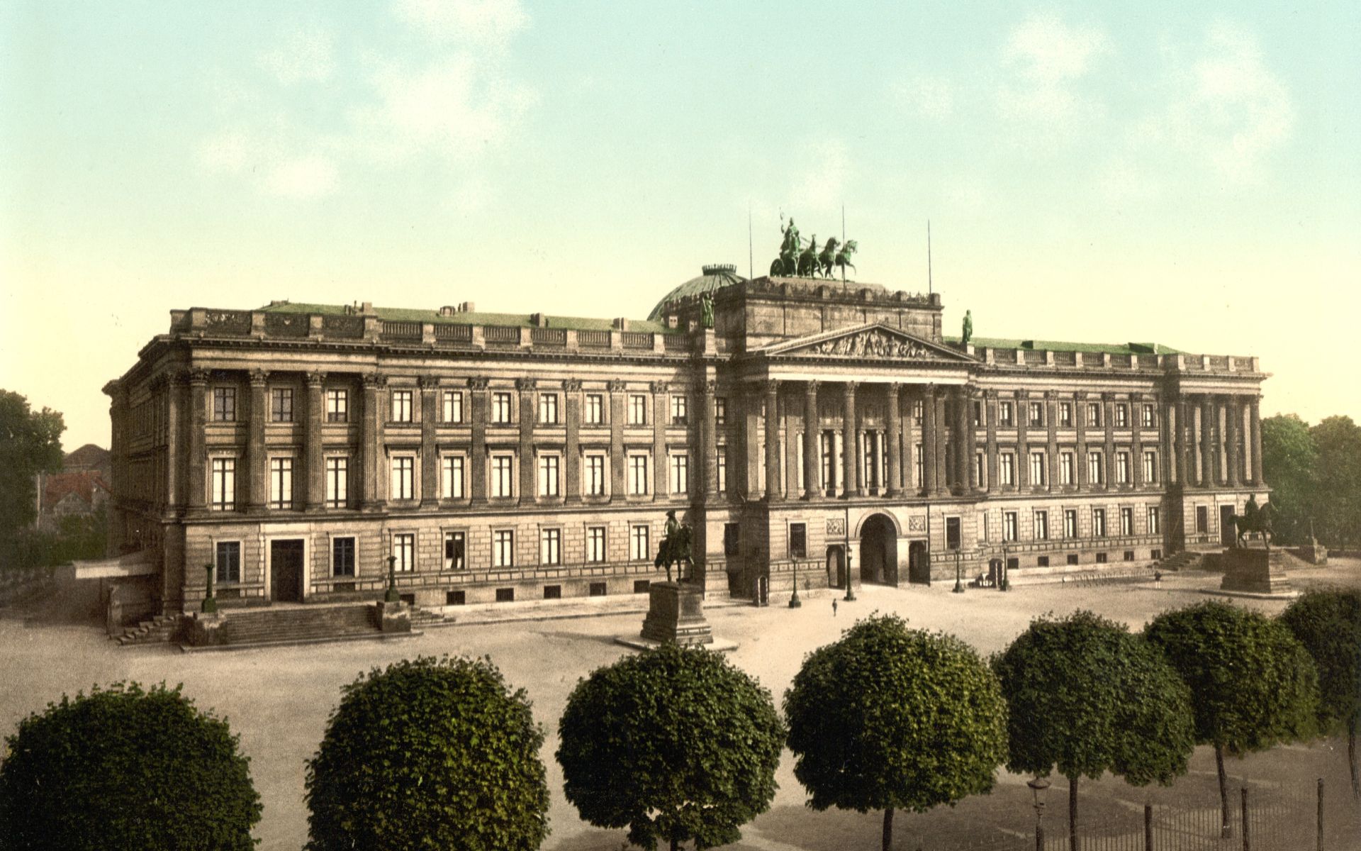 Brunswick Palace Wallpapers