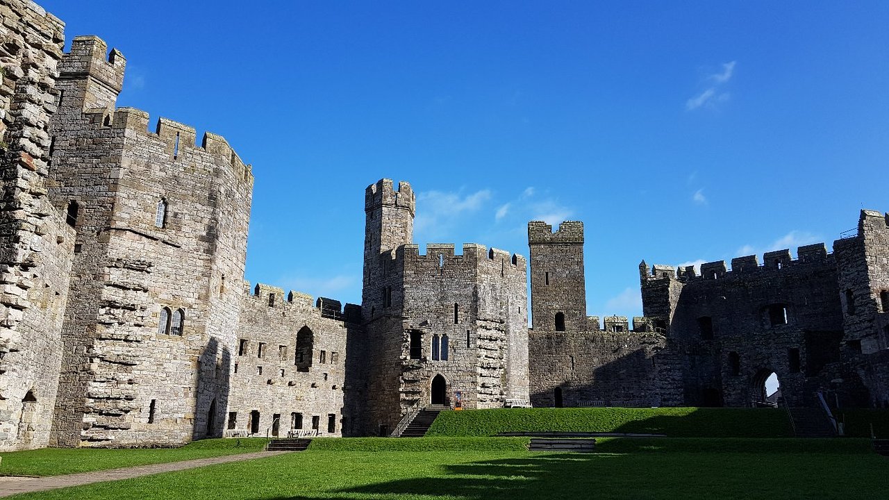 Caernarfon Castle Wallpapers