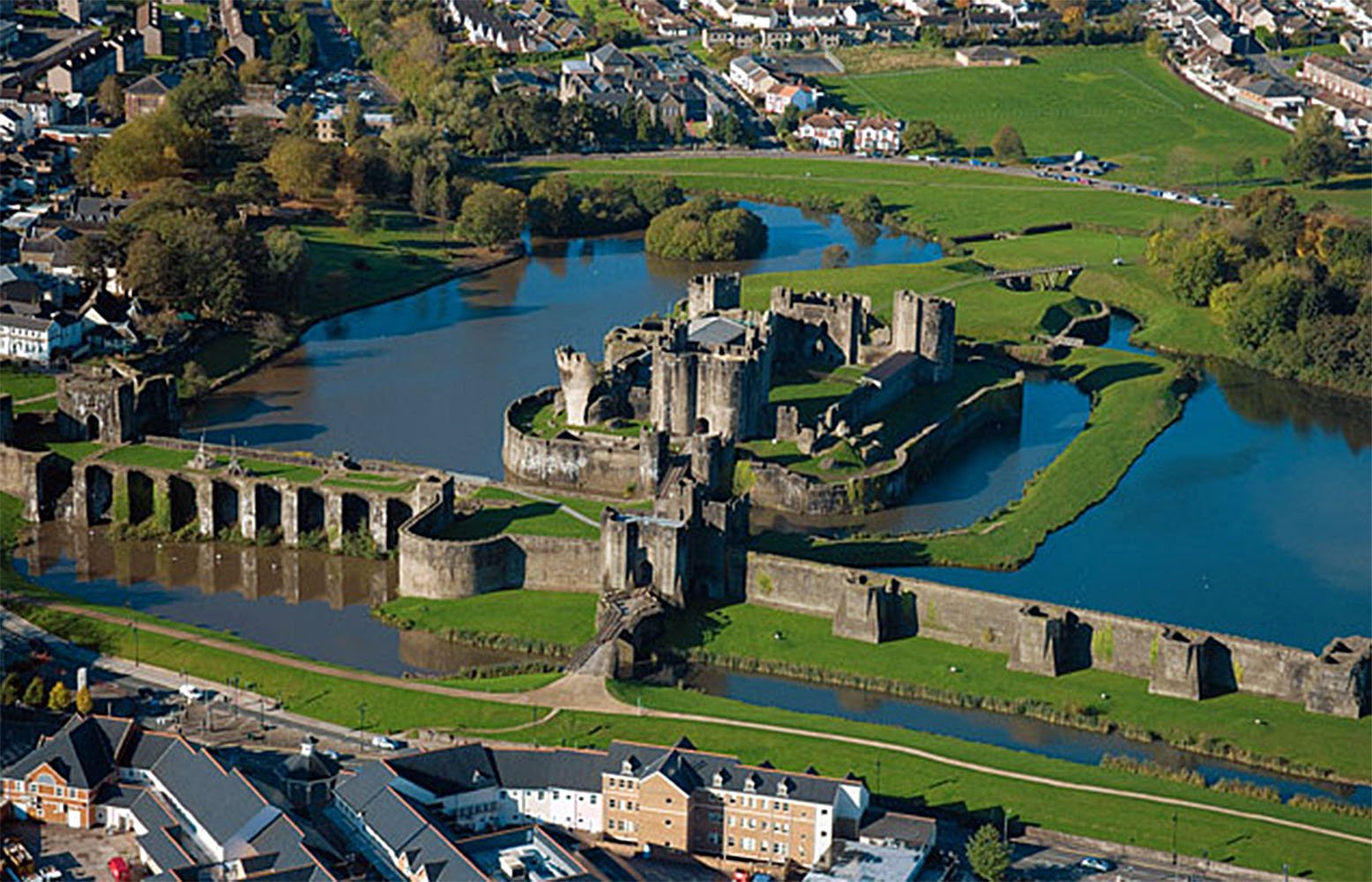 Caerphilly Castle Wallpapers