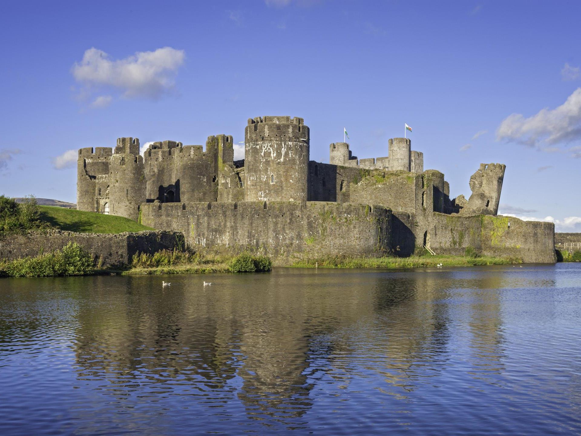 Caerphilly Castle Wallpapers