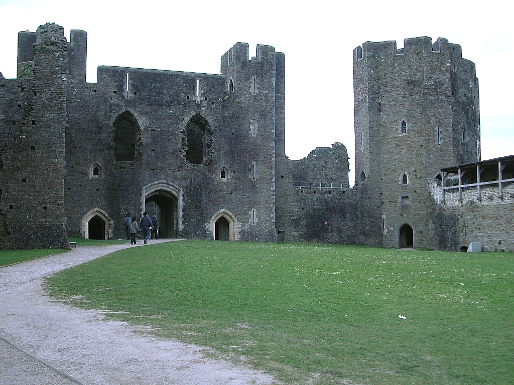 Caerphilly Castle Wallpapers