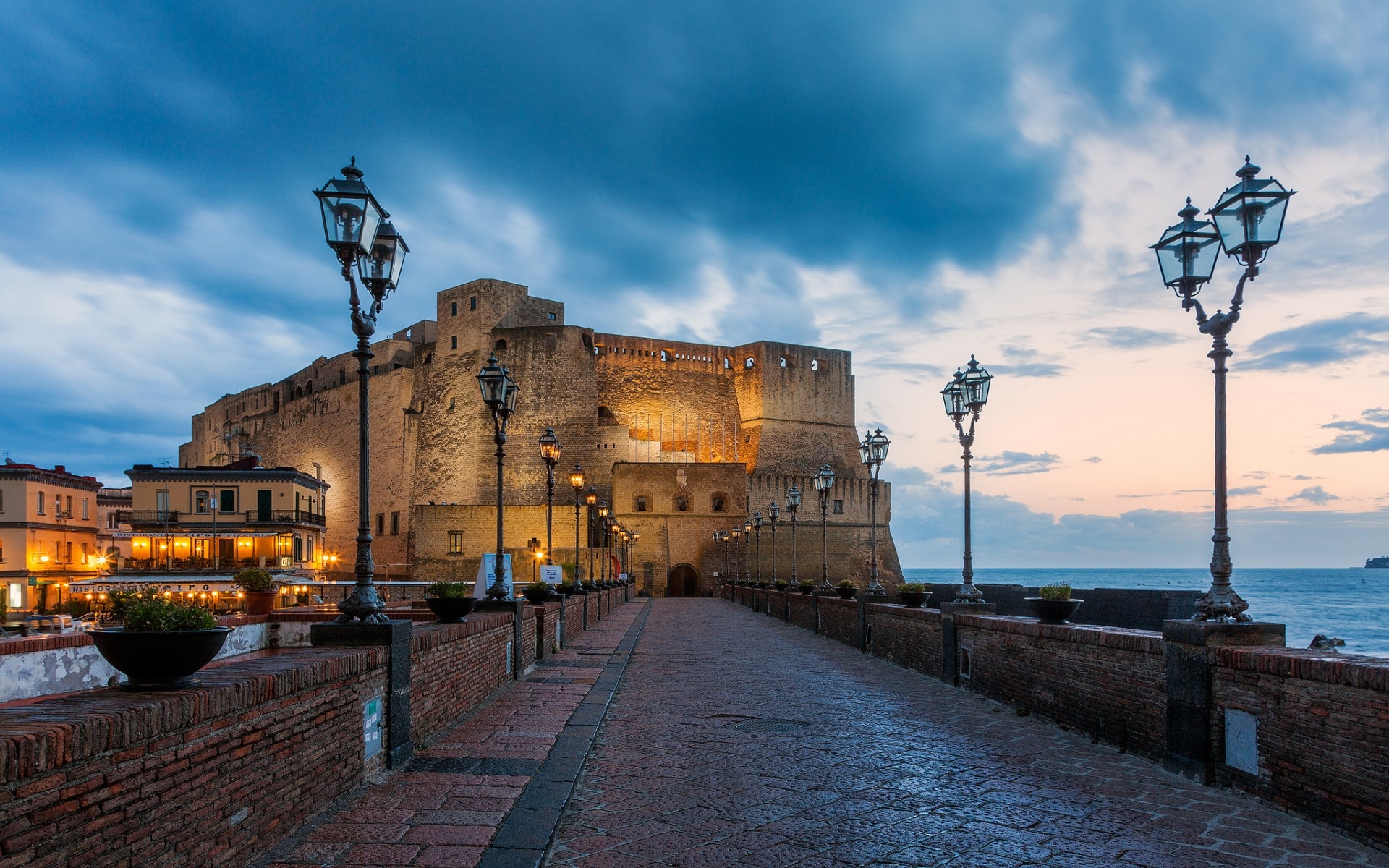 Castel Dell'Ovo Wallpapers