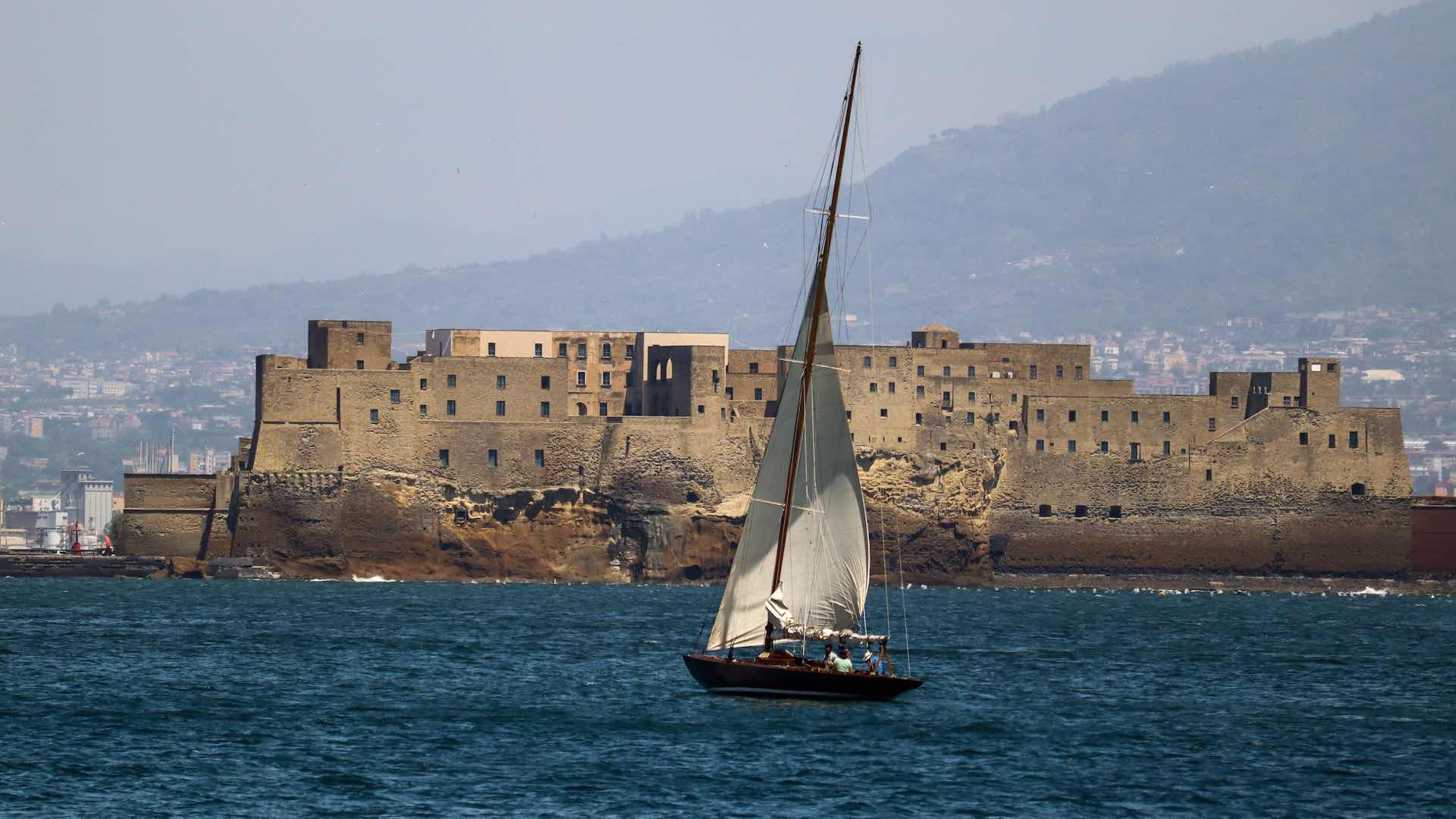 Castel Dell'Ovo Wallpapers