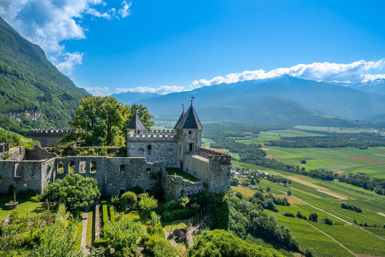 Castle Of Saint-Pierre Wallpapers