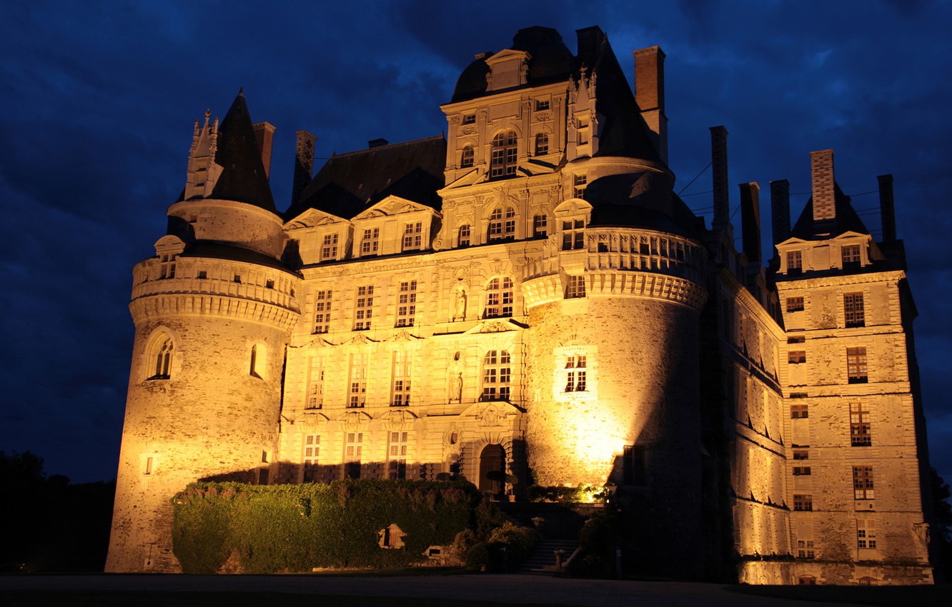 Chateau De Brissac Wallpapers