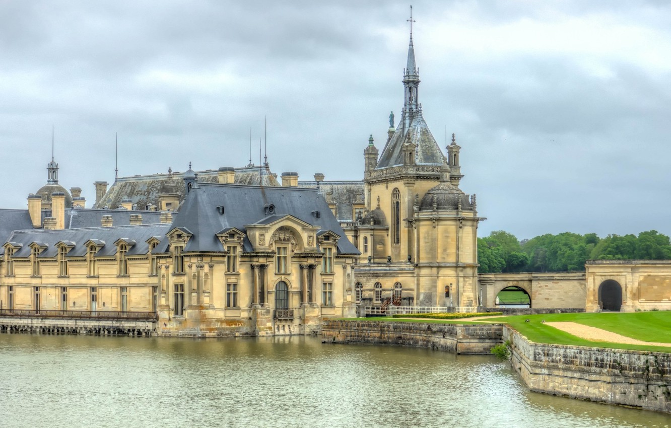 Chateau De Chantilly Wallpapers