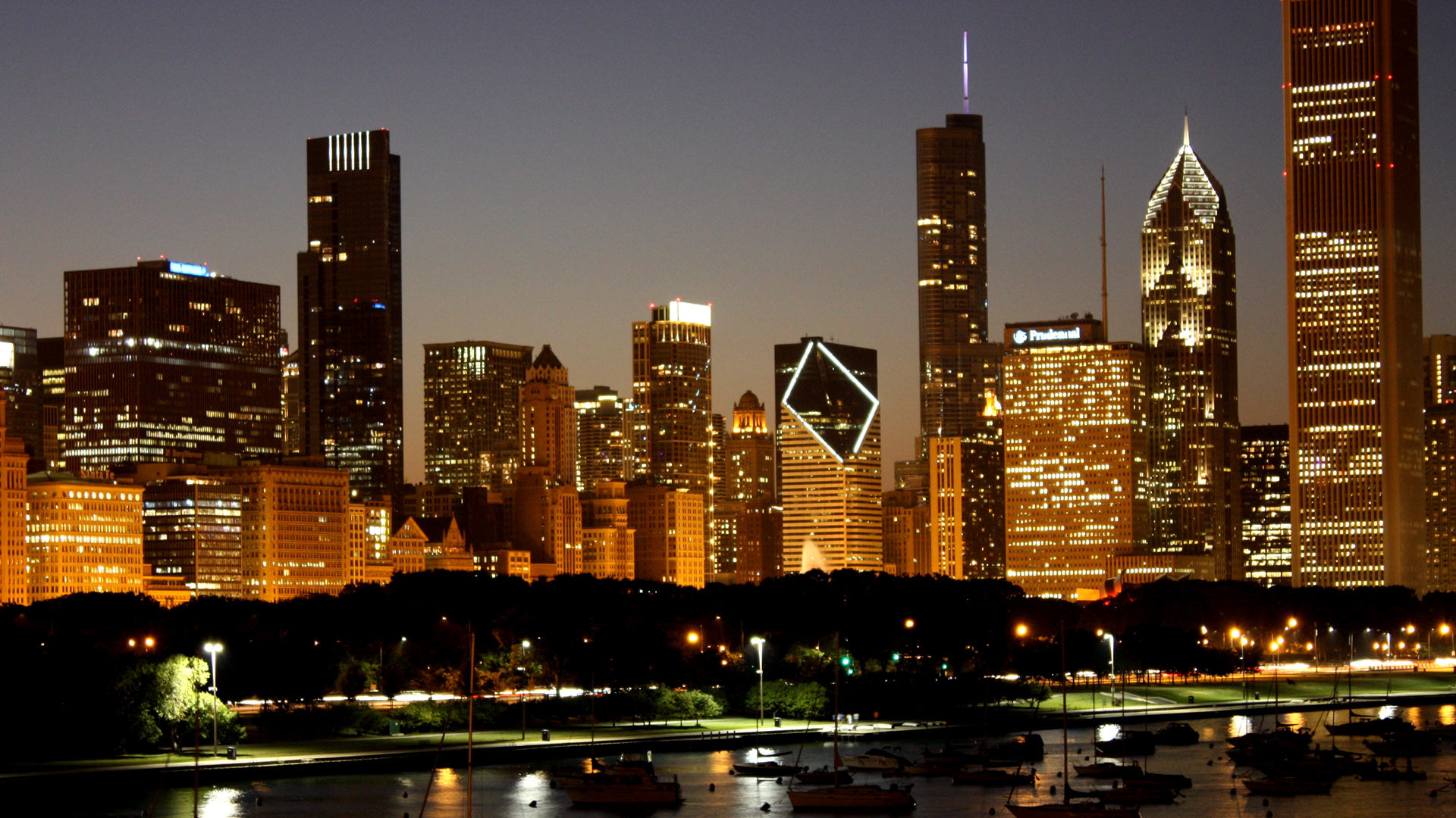 Chicagoвђ™S Beautiful Skyline Wallpapers