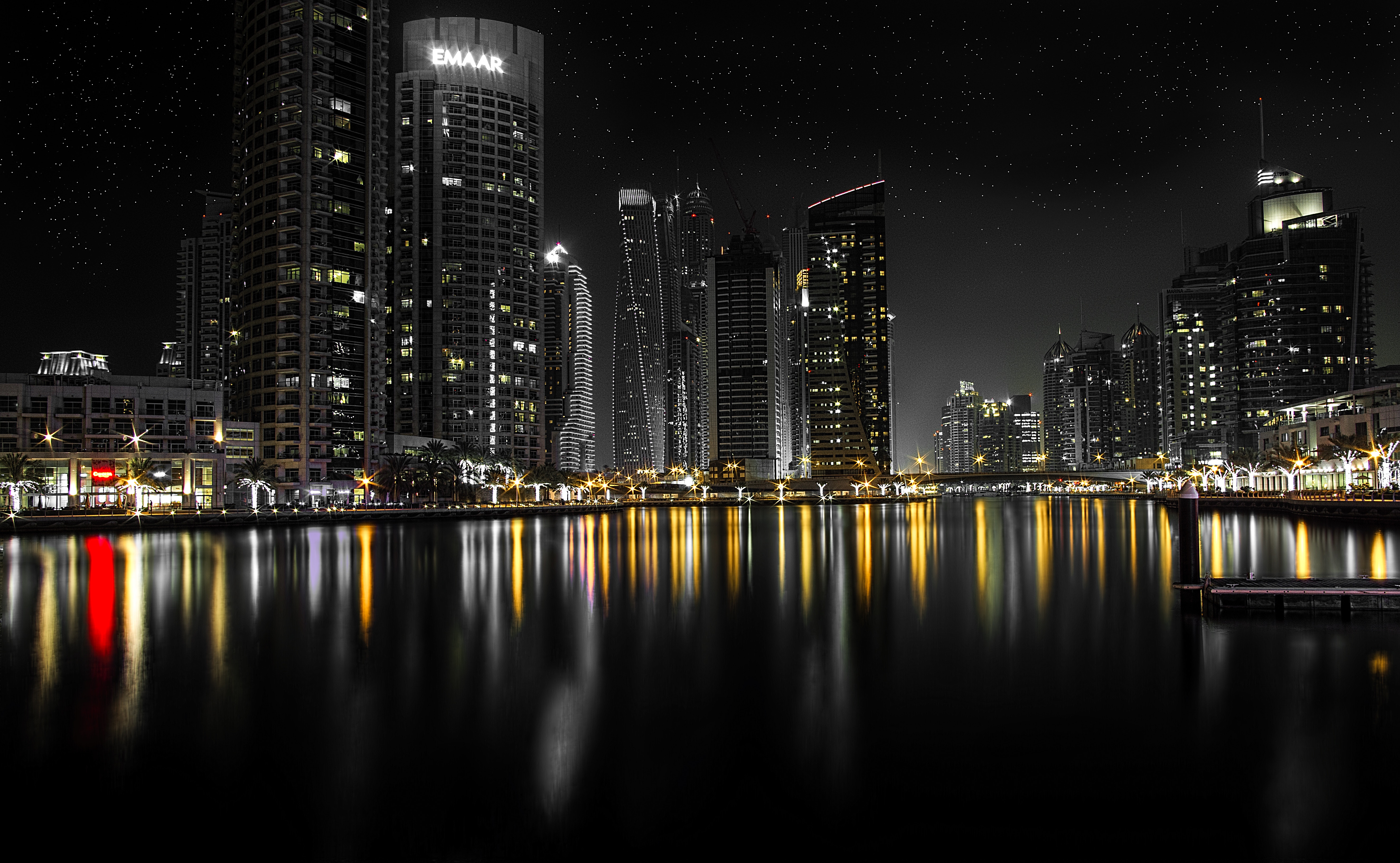 City In Nightscape Wallpapers