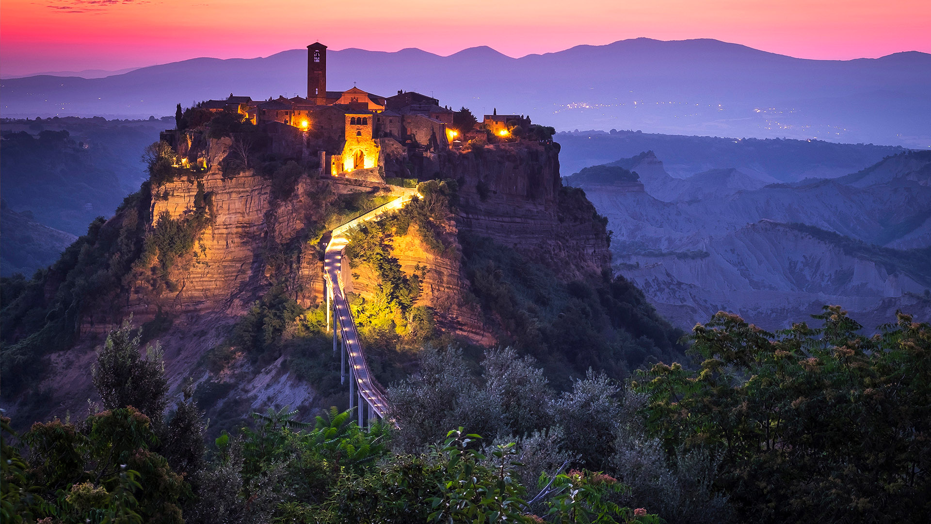 Civita Di Bagnoregio Town Wallpapers