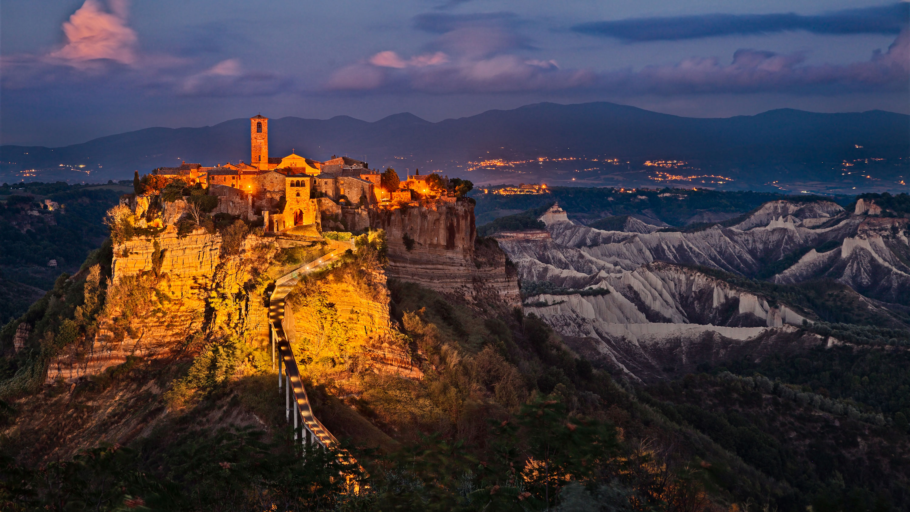 Civita Di Bagnoregio Town Wallpapers